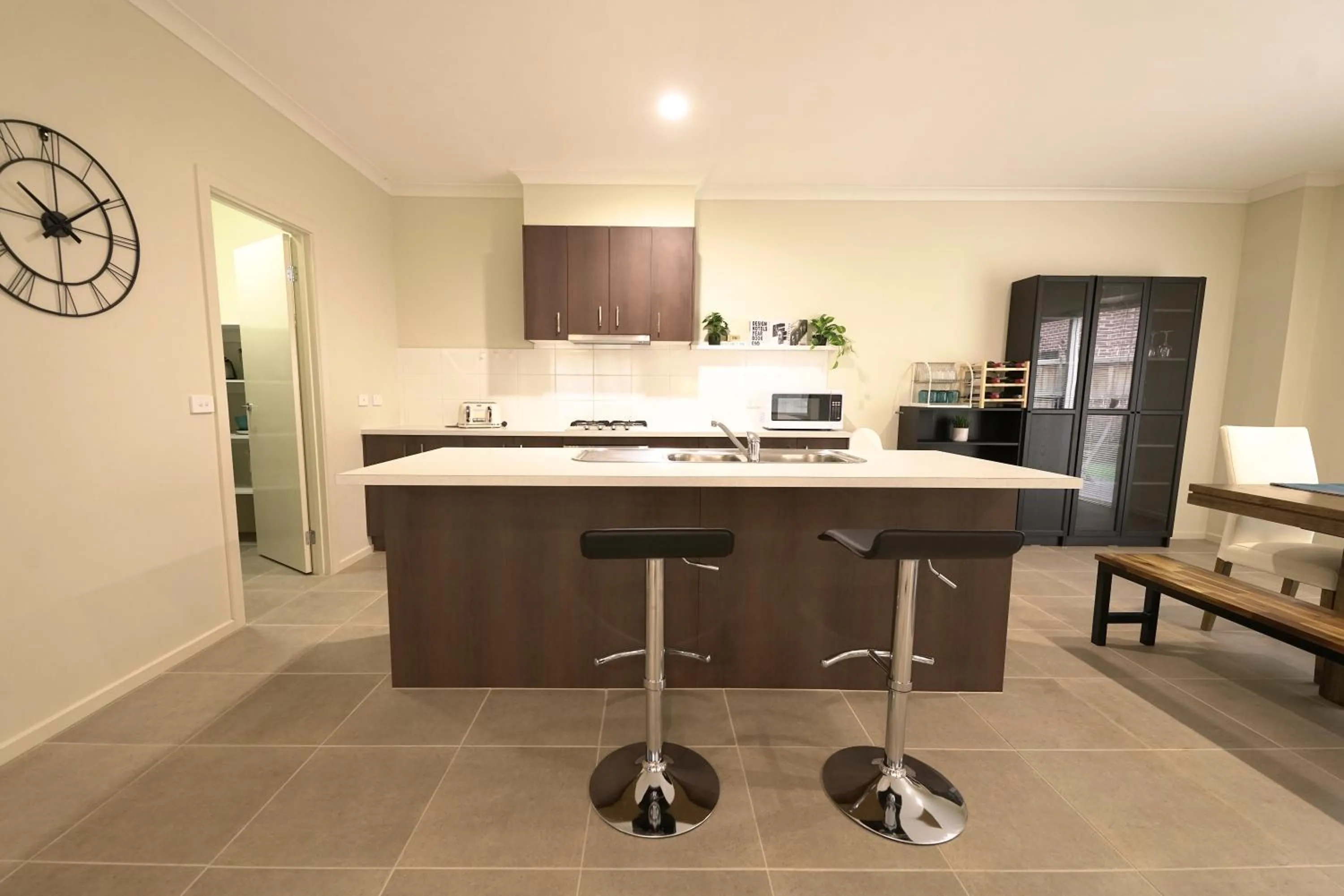 Kitchen or kitchenette in 6 Bedrooms & 4 Bathrooms Big House for Big Group