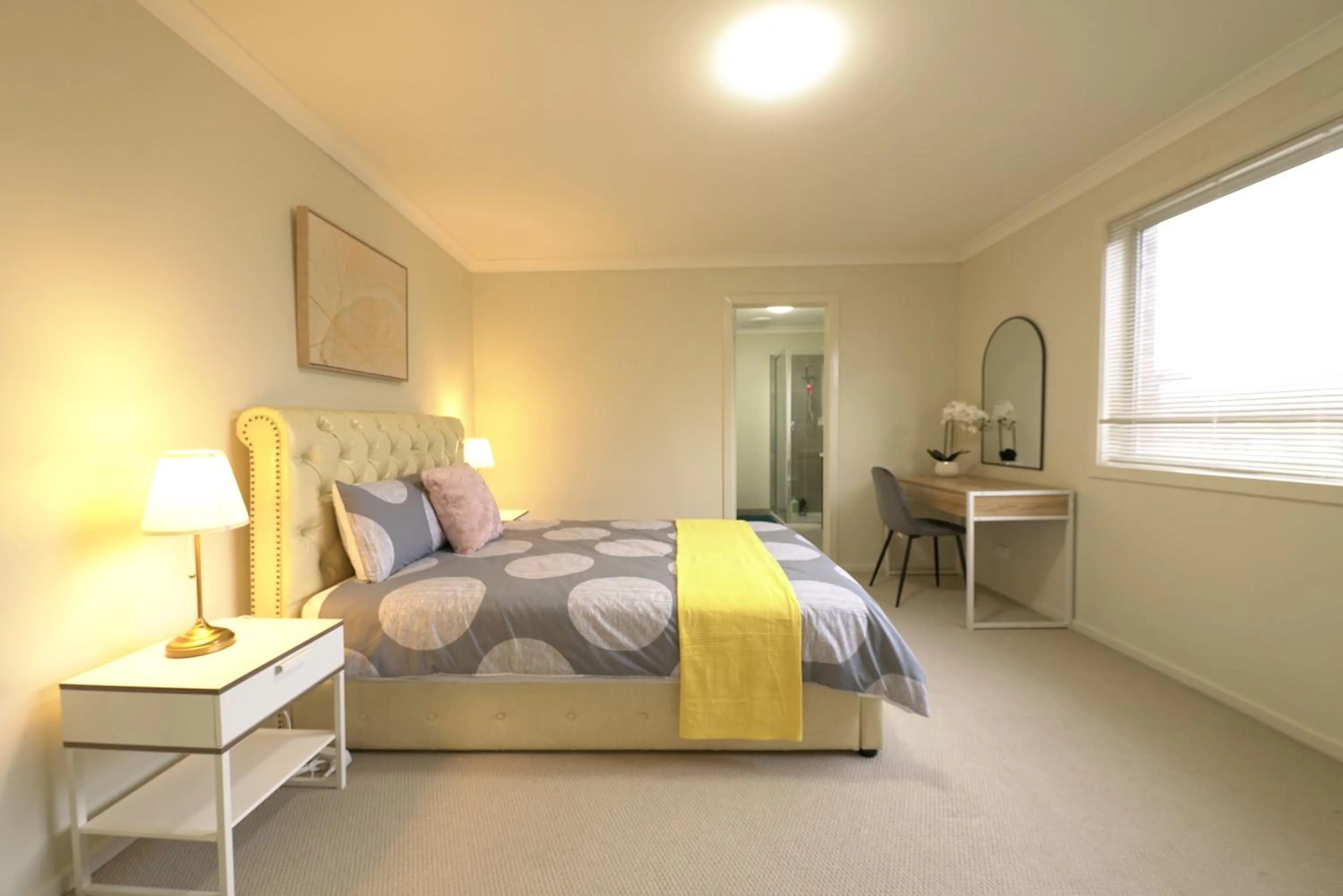 Bed in 6 Bedrooms & 4 Bathrooms Big House for Big Group