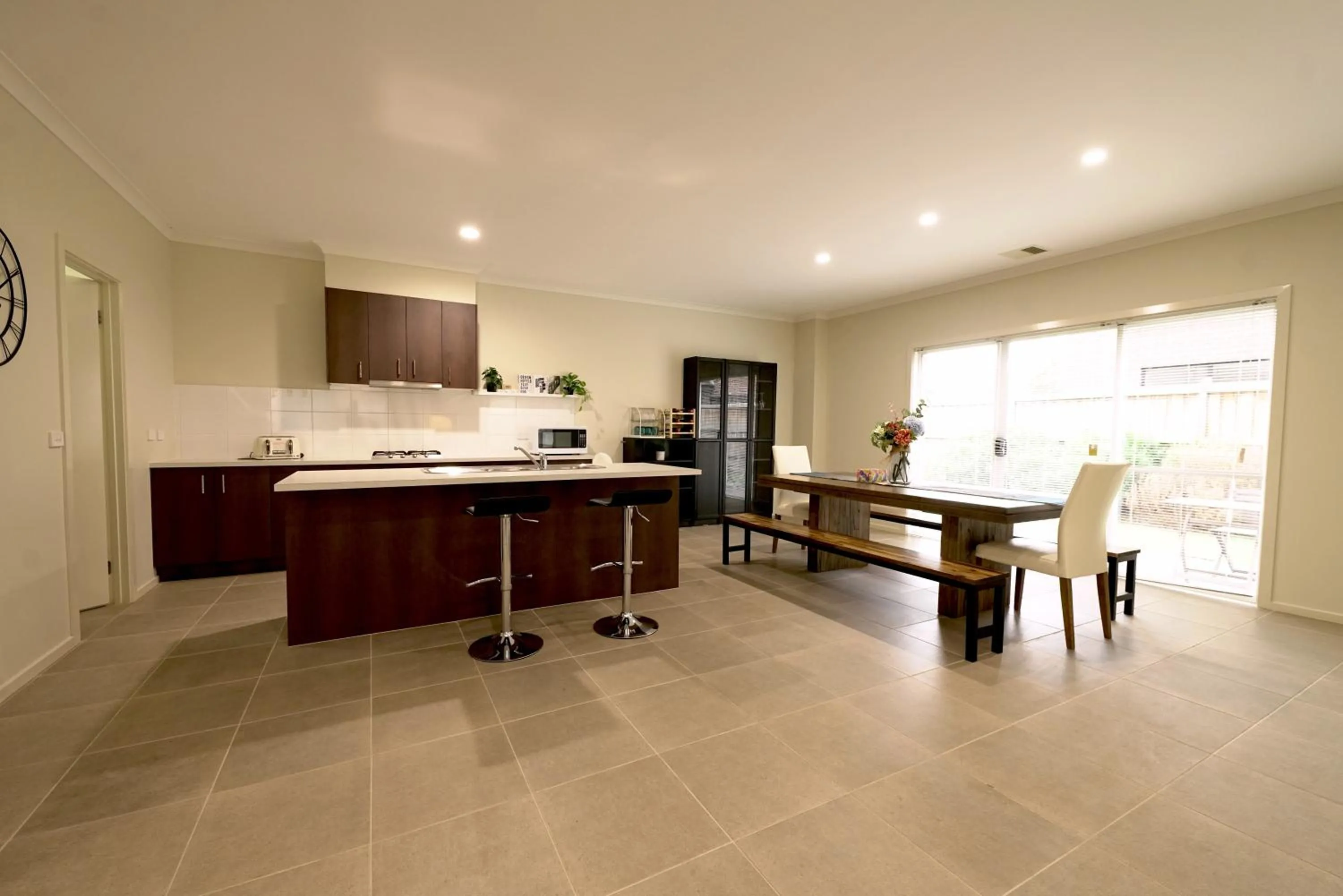 Kitchen or kitchenette in 6 Bedrooms & 4 Bathrooms Big House for Big Group