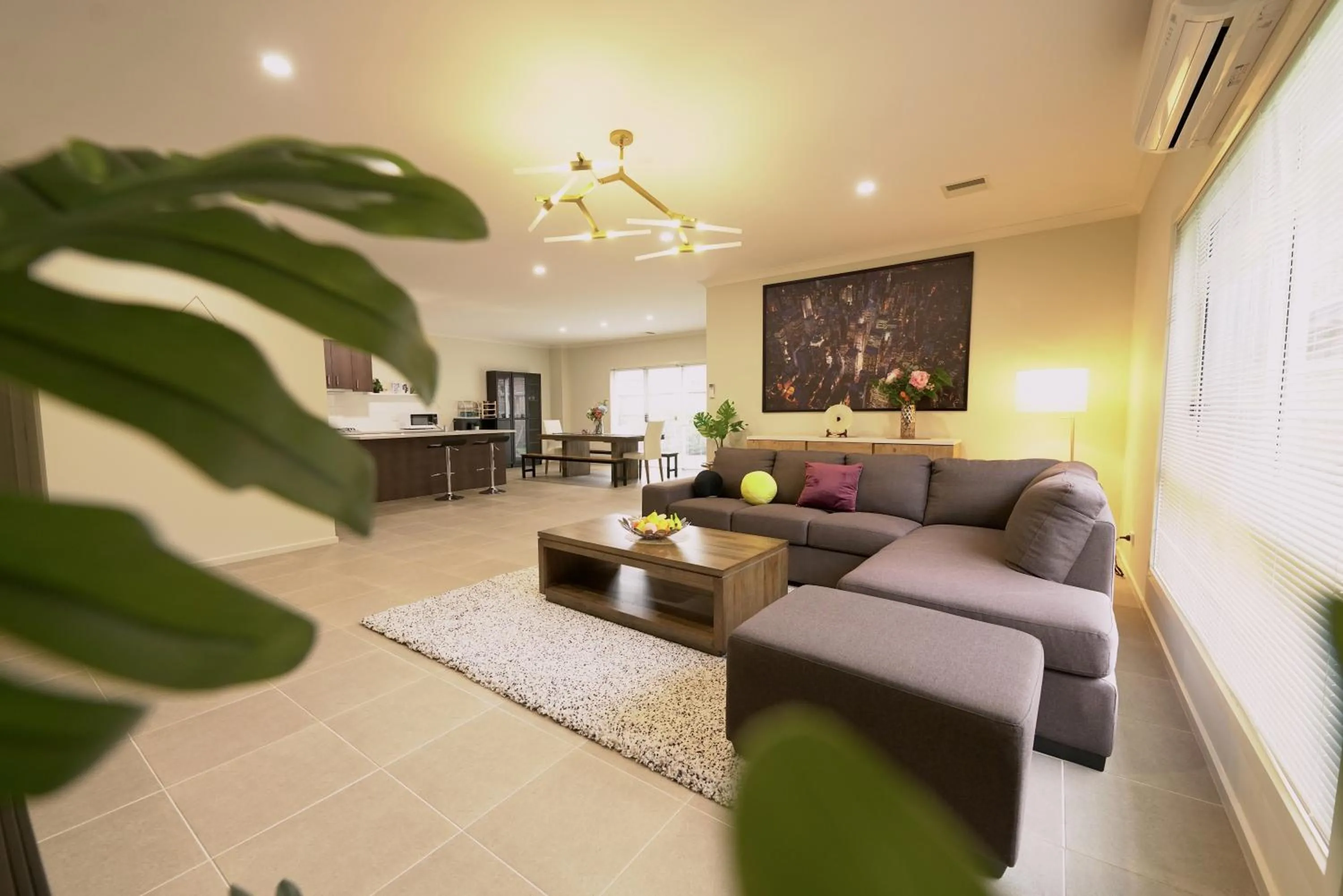 Living room in 6 Bedrooms & 4 Bathrooms Big House for Big Group