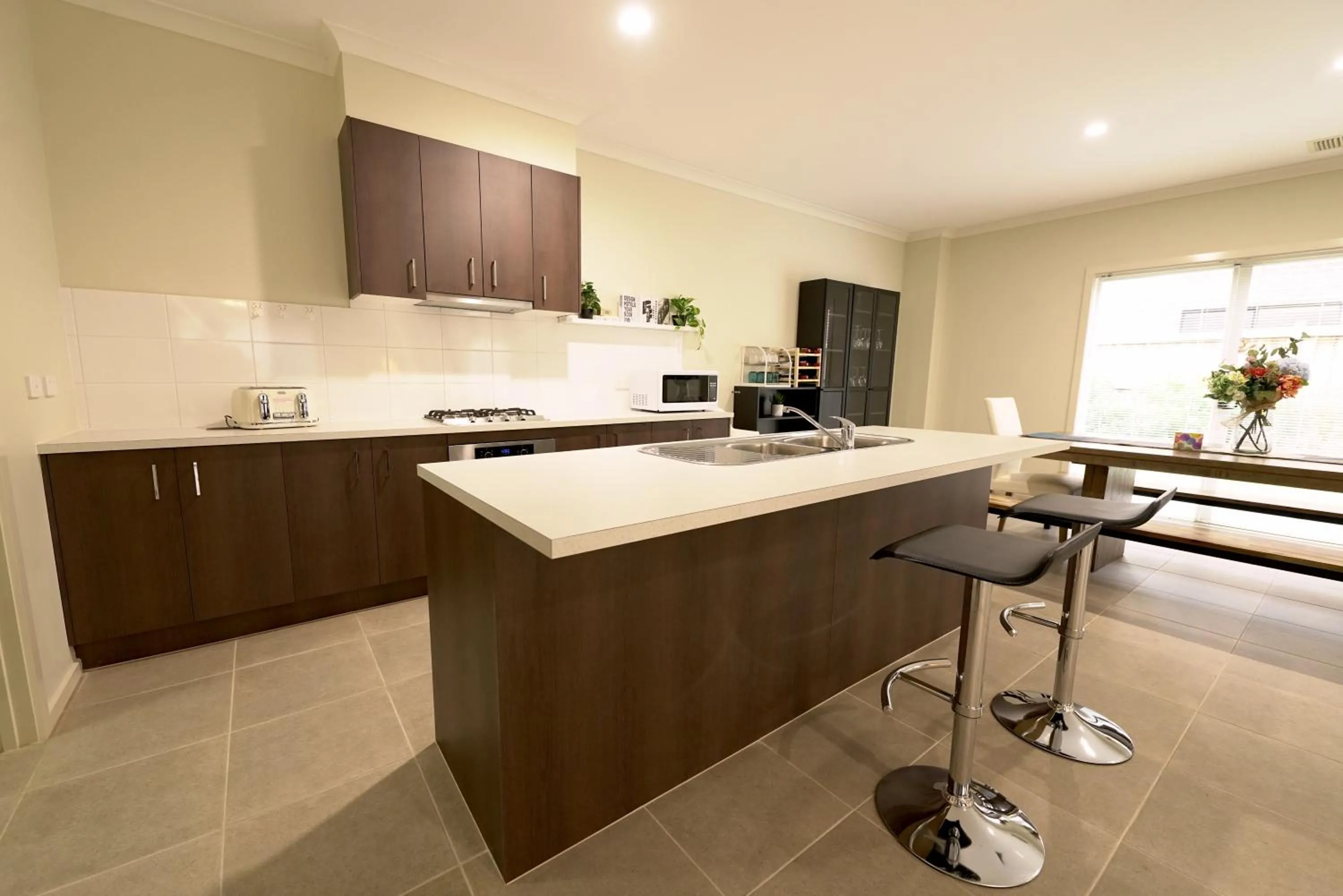 Kitchen or kitchenette in 6 Bedrooms & 4 Bathrooms Big House for Big Group