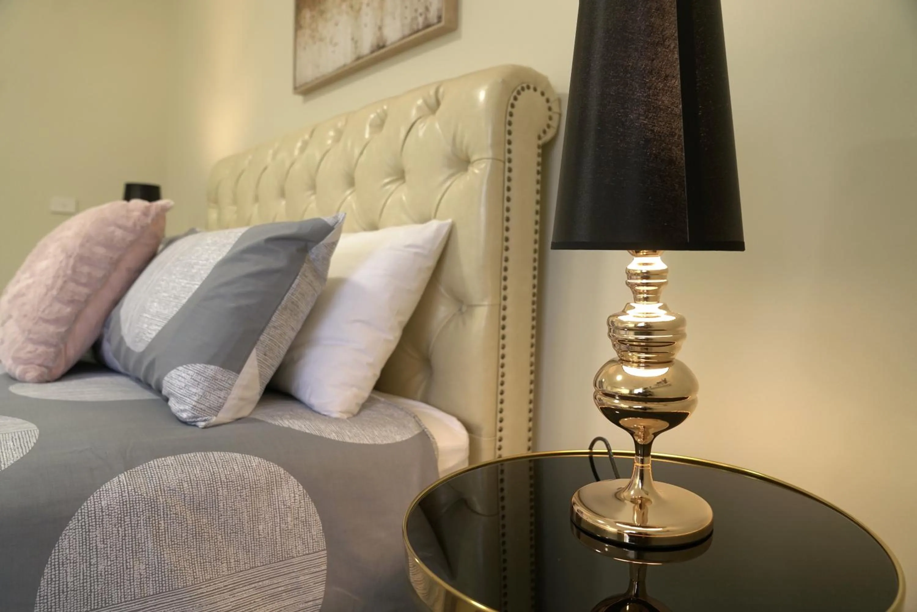 Decorative detail in 6 Bedrooms & 4 Bathrooms Big House for Big Group