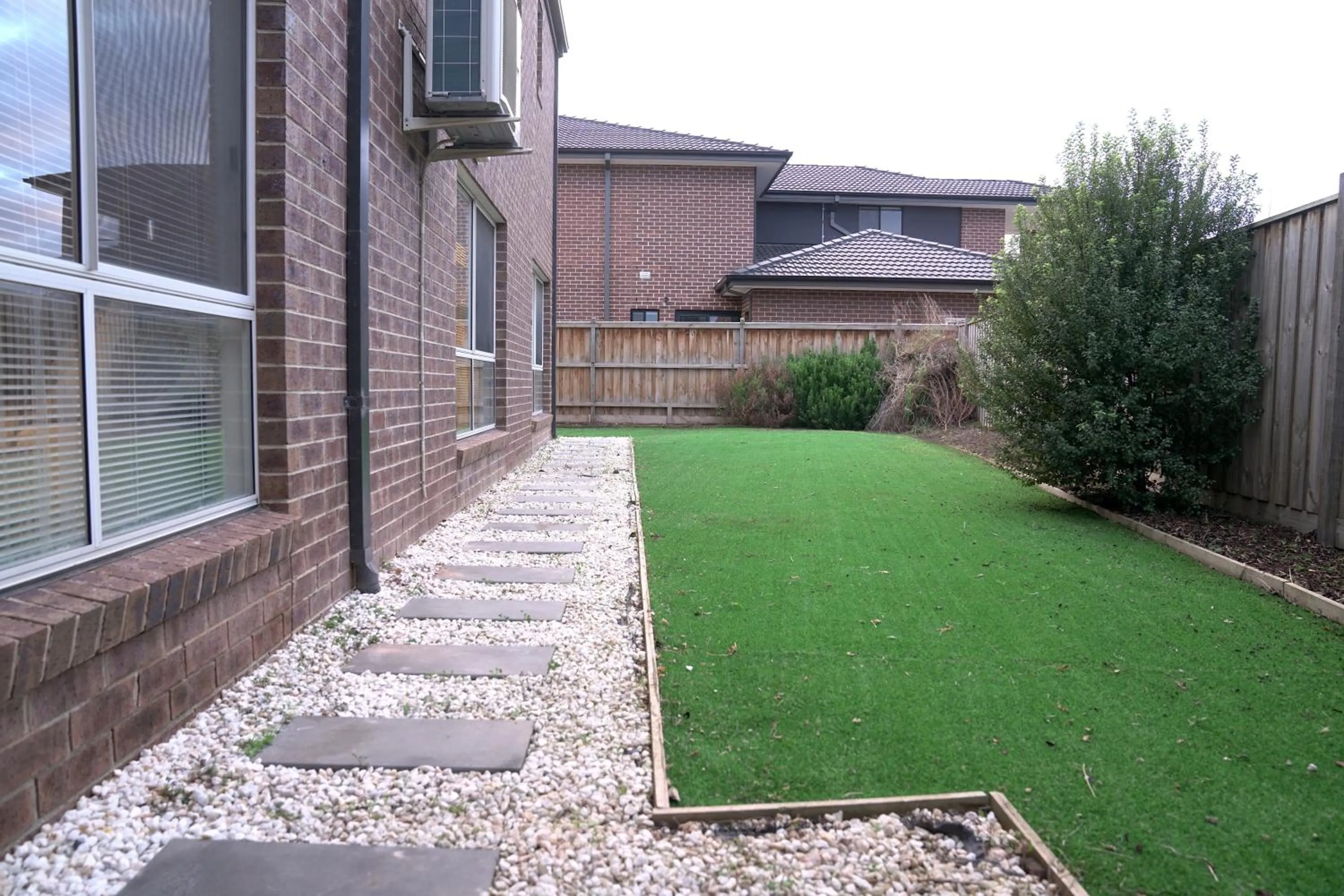 Garden in 6 Bedrooms & 4 Bathrooms Big House for Big Group