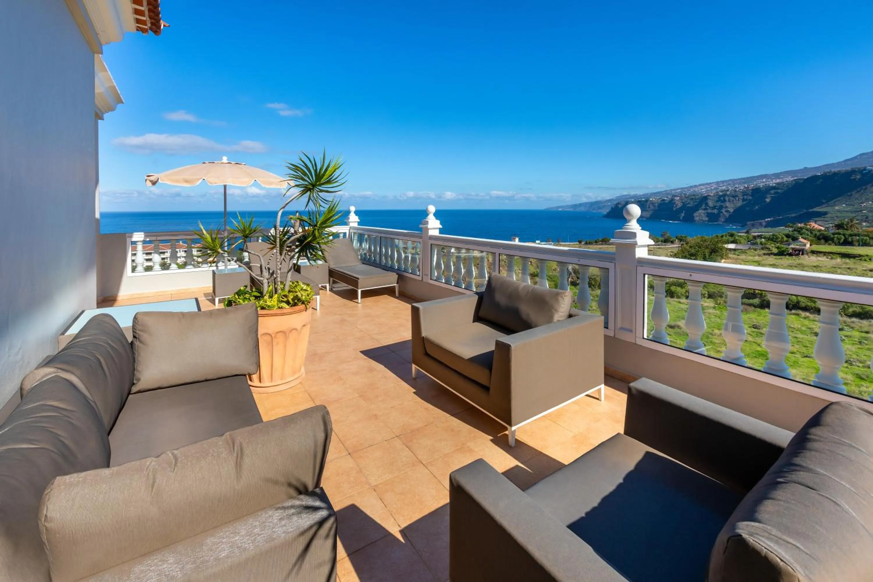 Balcony/Terrace in Hotel RIU Garoé