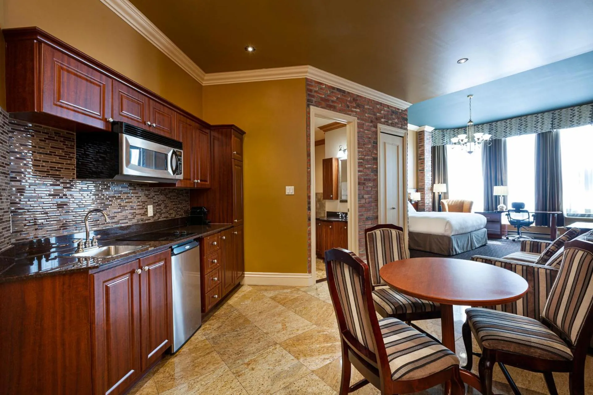 Kitchen or kitchenette in Le Nouvel Hotel