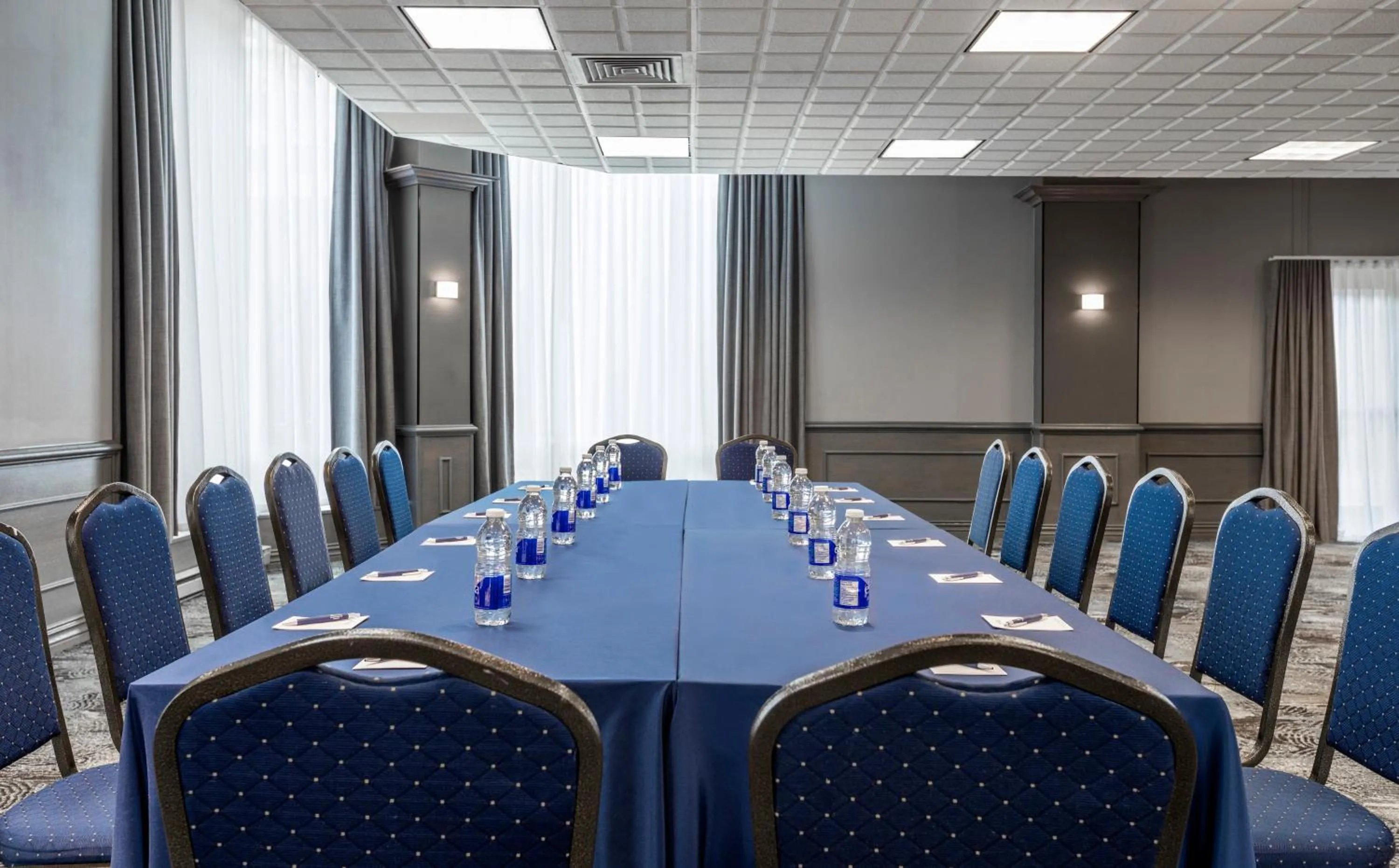 Meeting/conference room in Le Nouvel Hotel