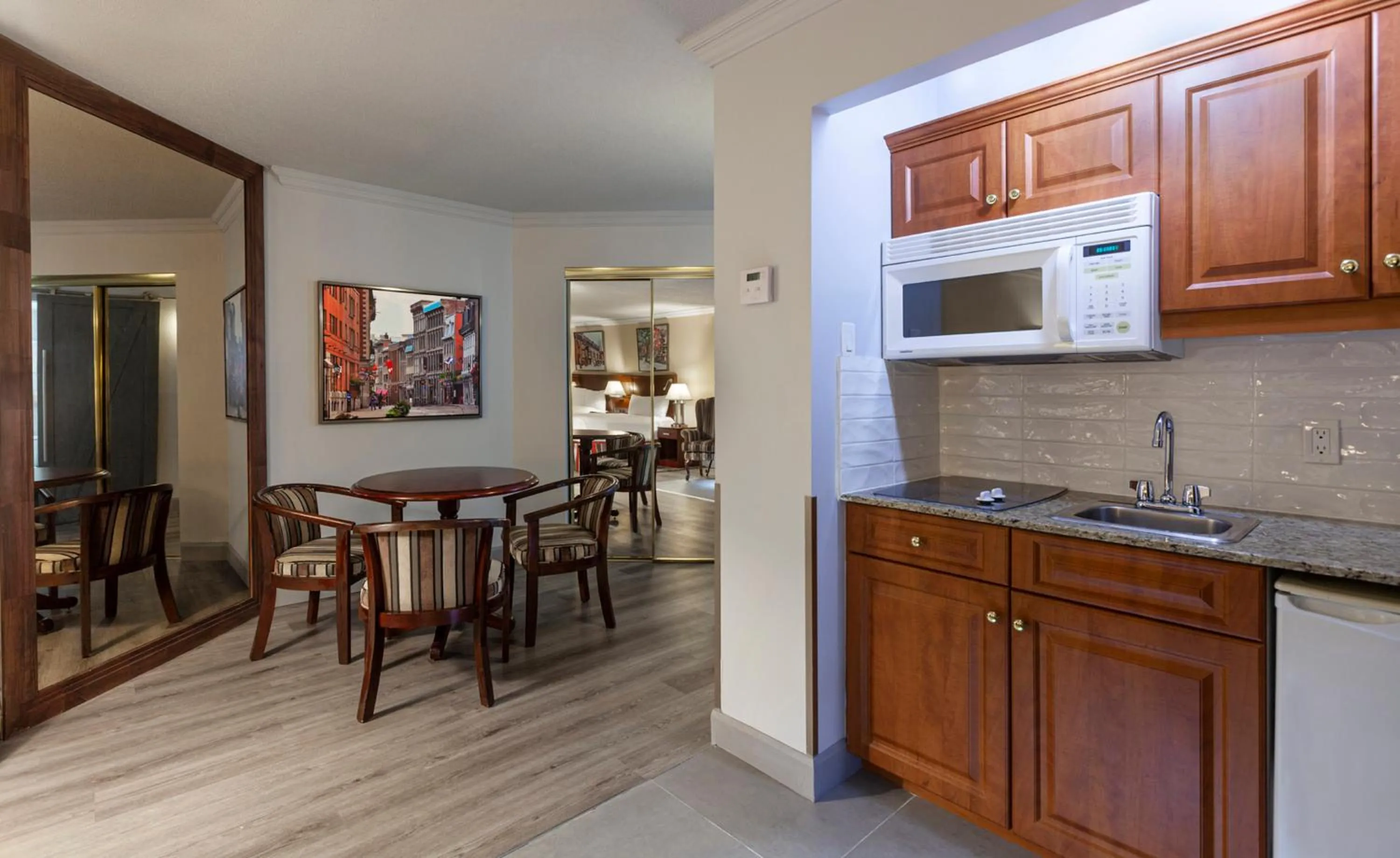 Kitchen or kitchenette in Le Nouvel Hotel