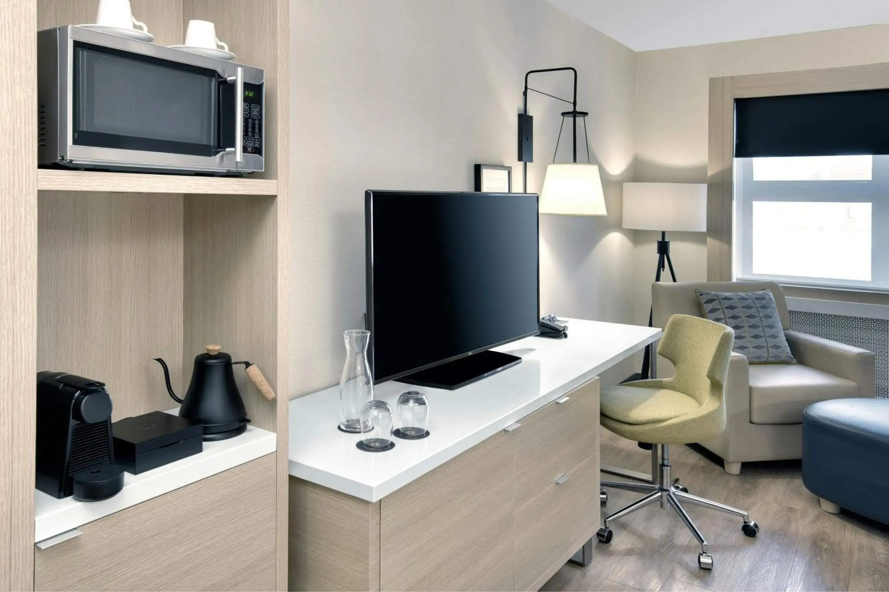 Photo of the whole room in The Insignia Hotel, Sarnia, a Tribute Portfolio Hotel Photo of the whole room in The Insignia Hotel, Sarnia, a Tribute Portfolio Hotel