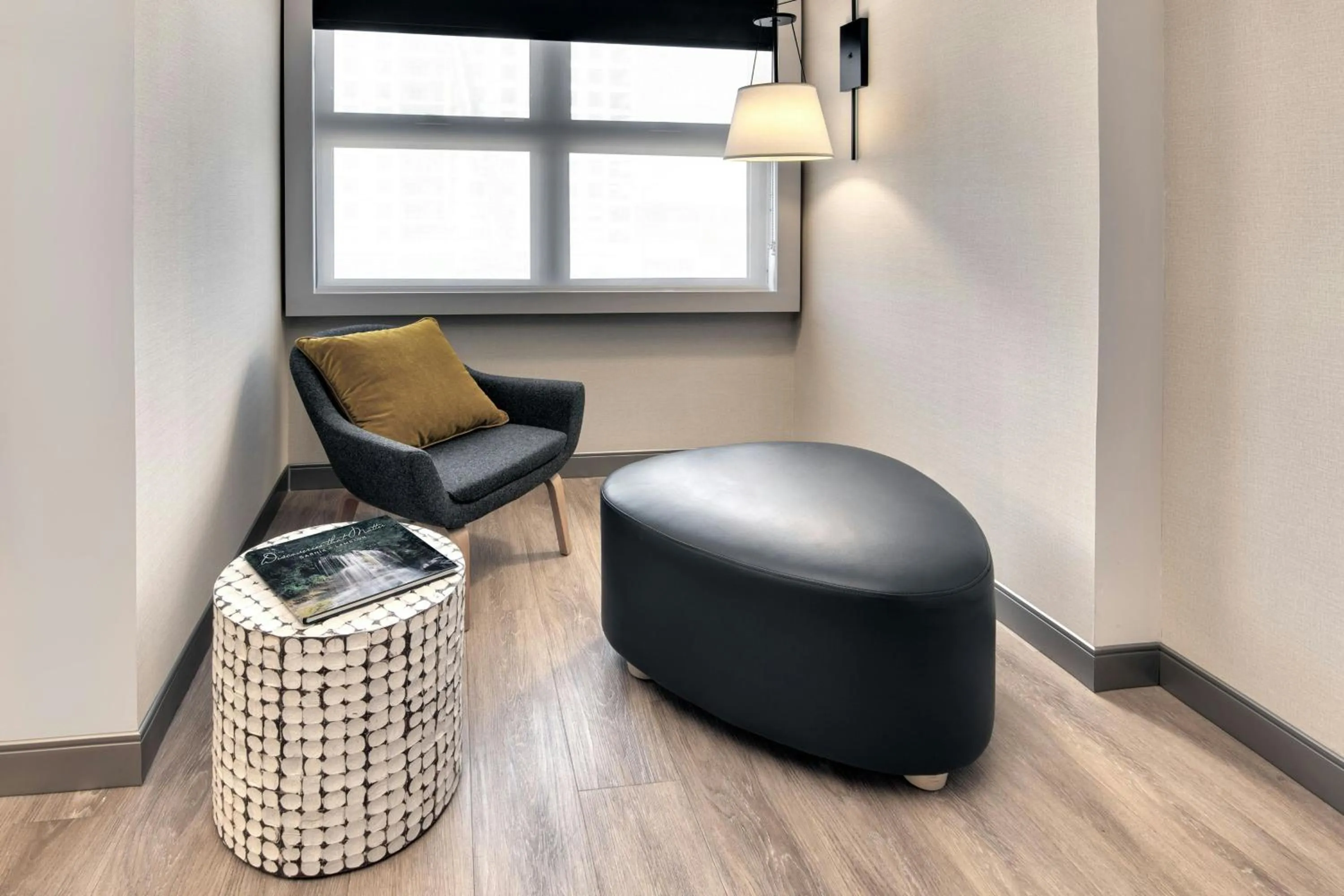 Photo of the whole room in The Insignia Hotel, Sarnia, a Tribute Portfolio Hotel