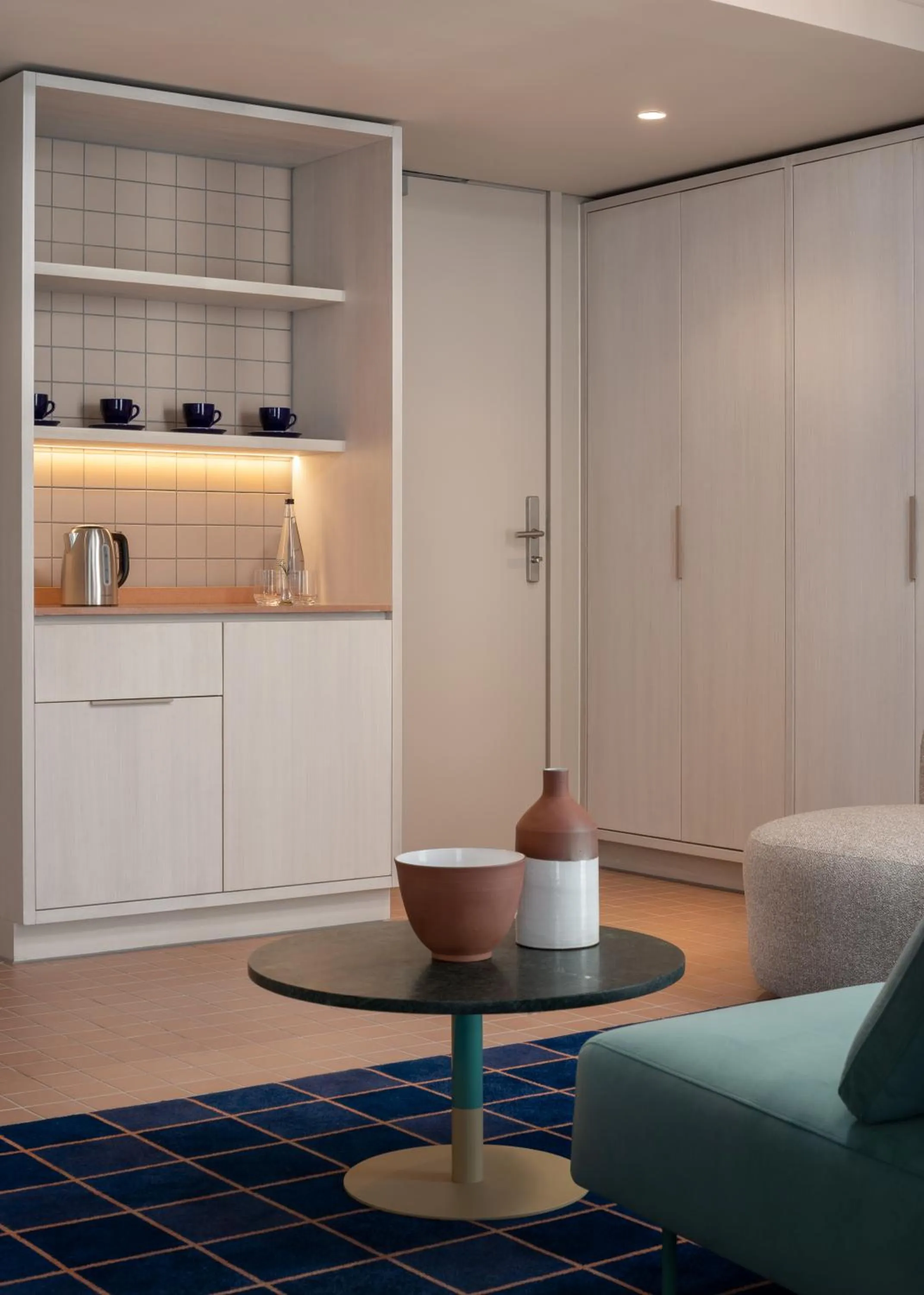 Coffee/tea facilities in Home Suite Hotels Sea Point