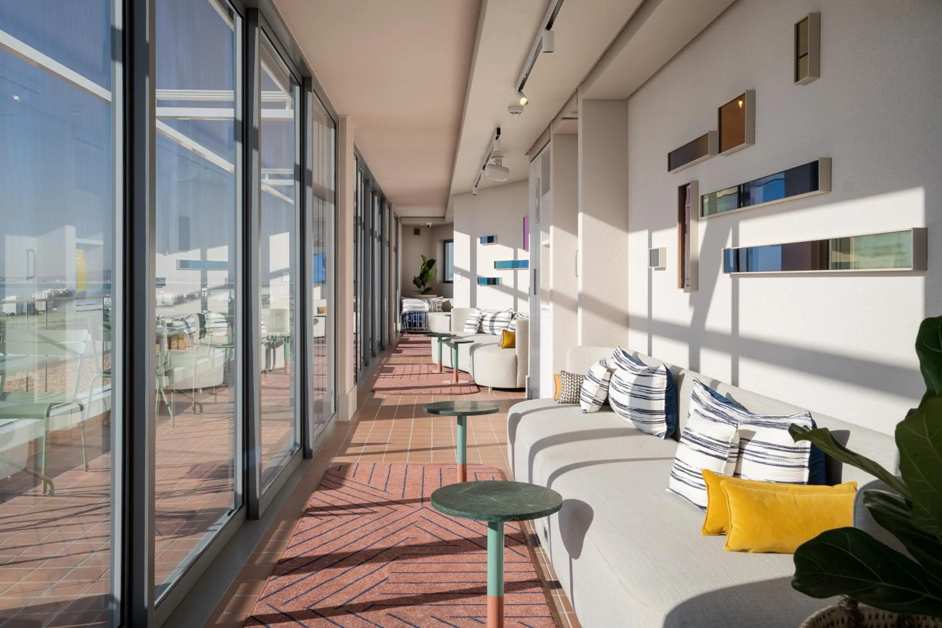 Lounge or bar in Home Suite Hotels Sea Point