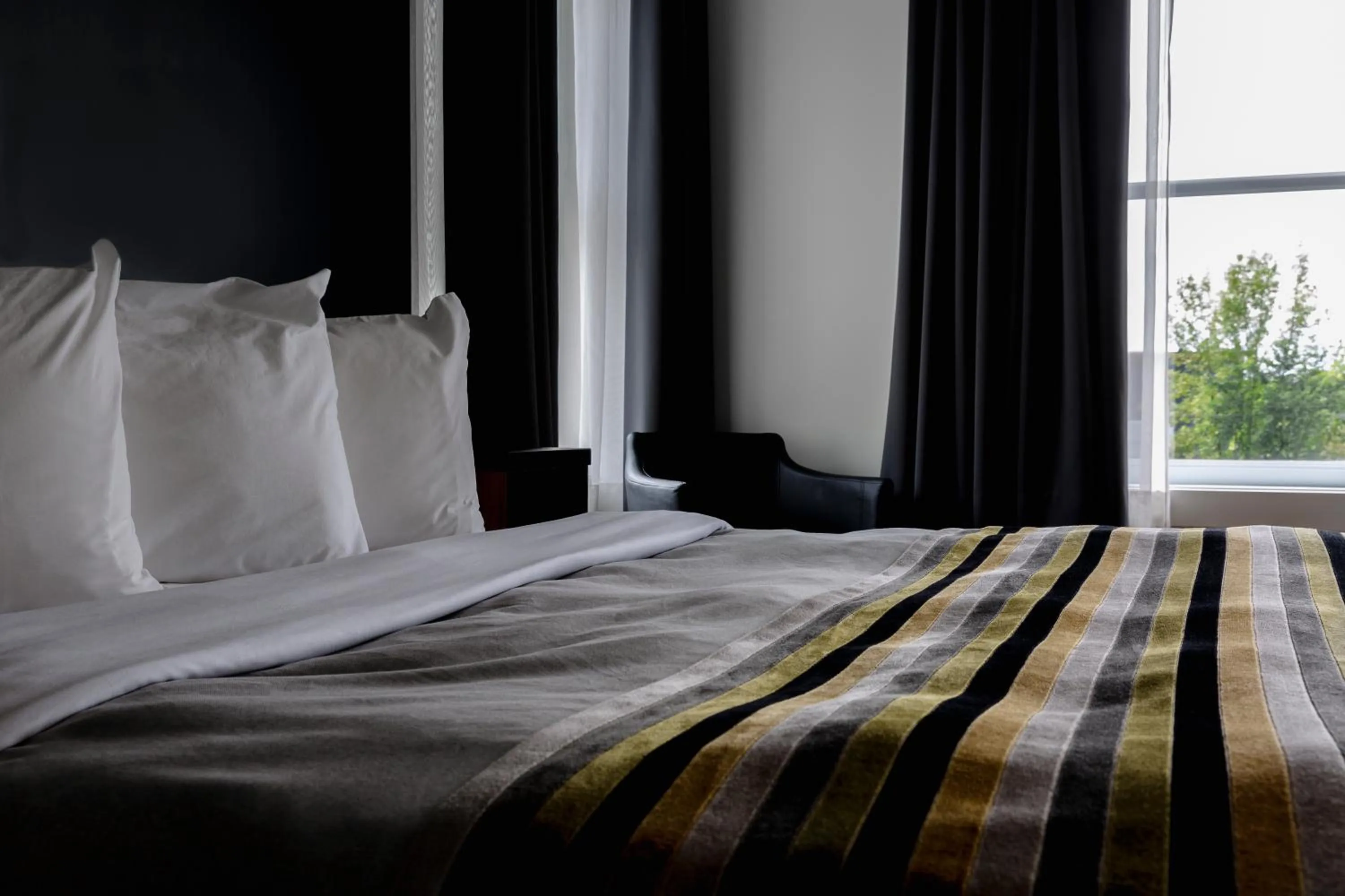 Photo of the whole room, Bed in Hotel Le Littoral