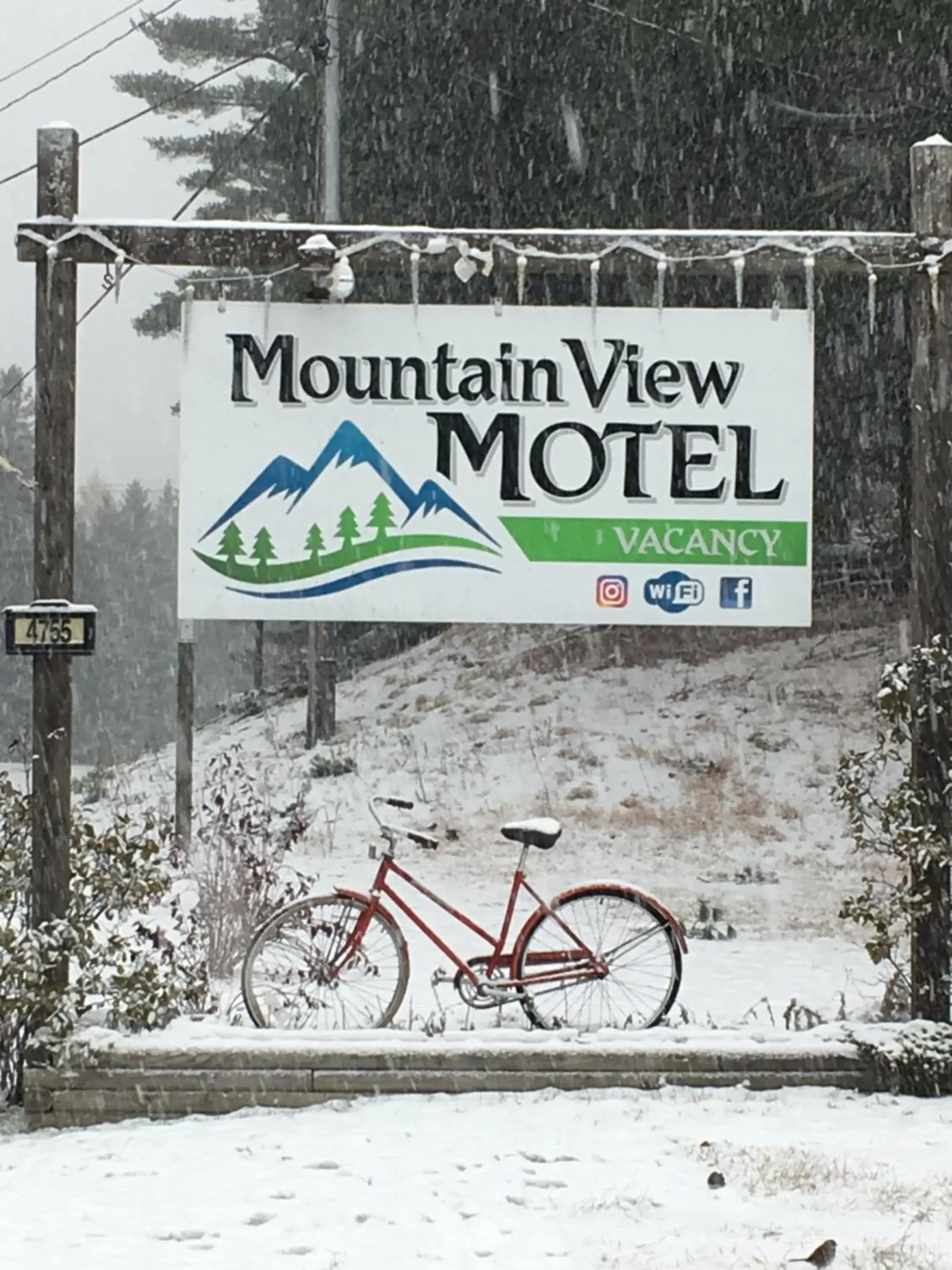 Property logo or sign in Mountain View Motel & Campground Property logo or sign in Mountain View Motel & Campground