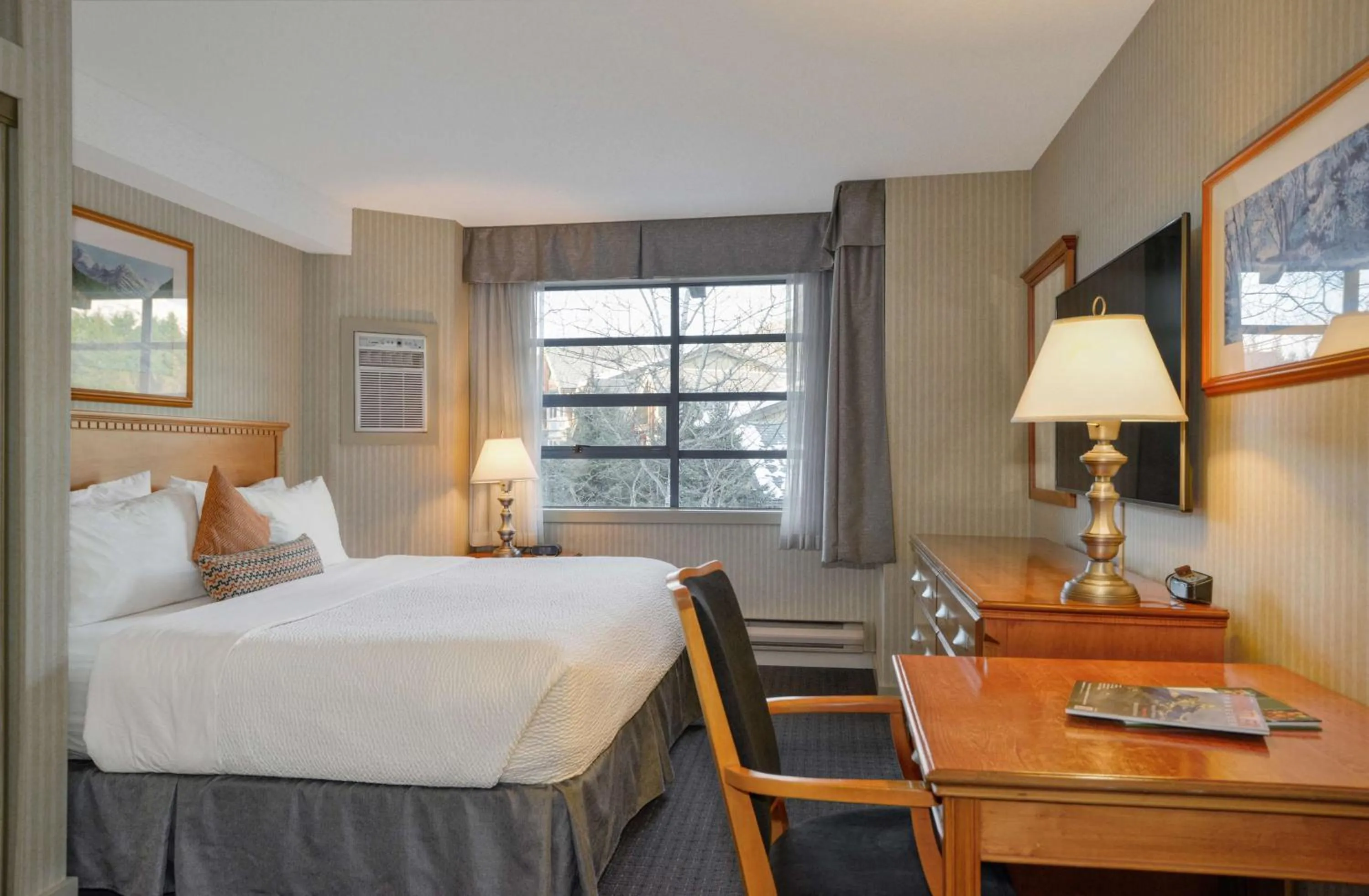 Photo of the whole room, Bed in Listel Whistler, a Coast Hotel