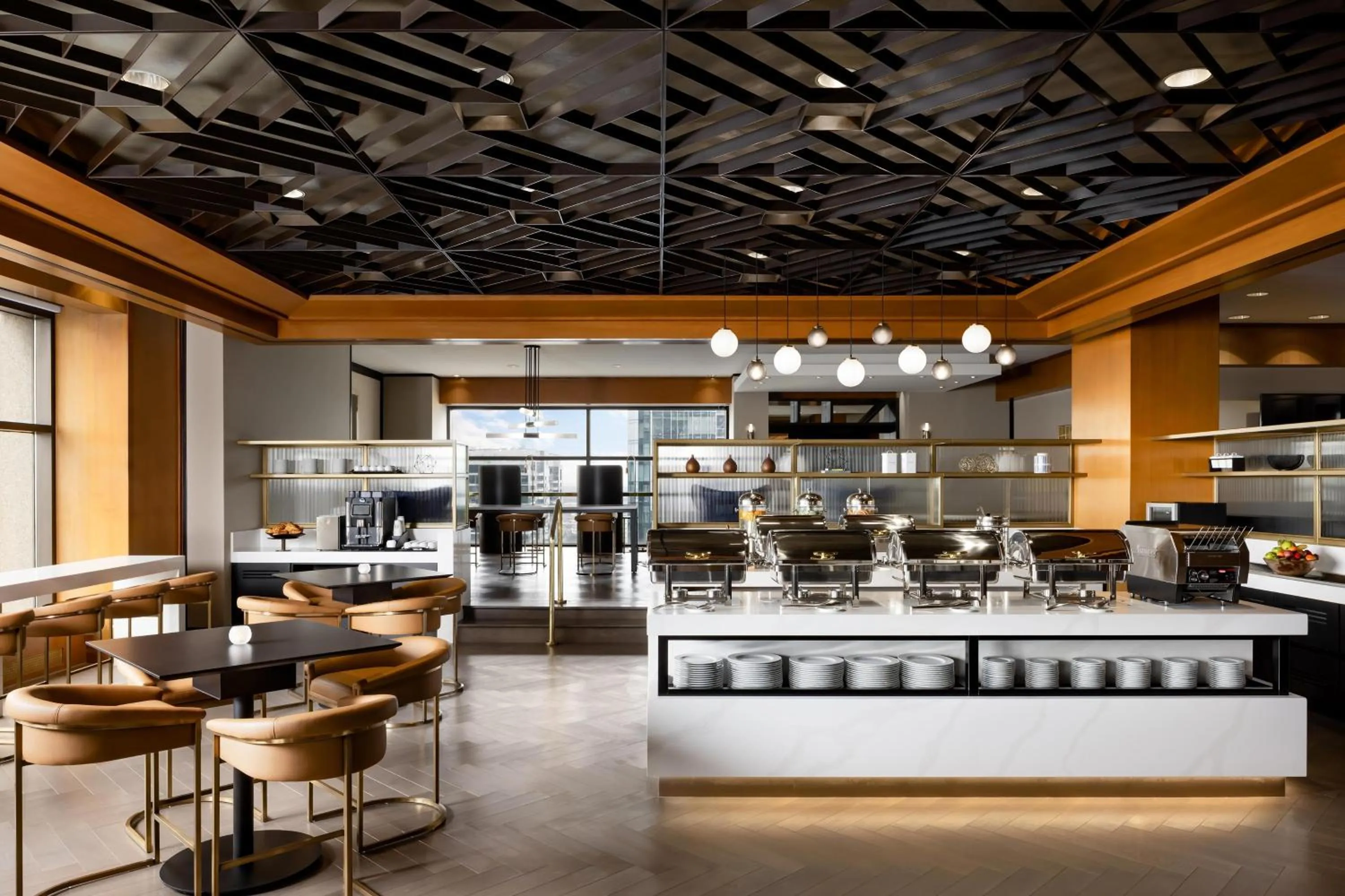 Lounge or bar in Le Centre Sheraton Montreal Hotel