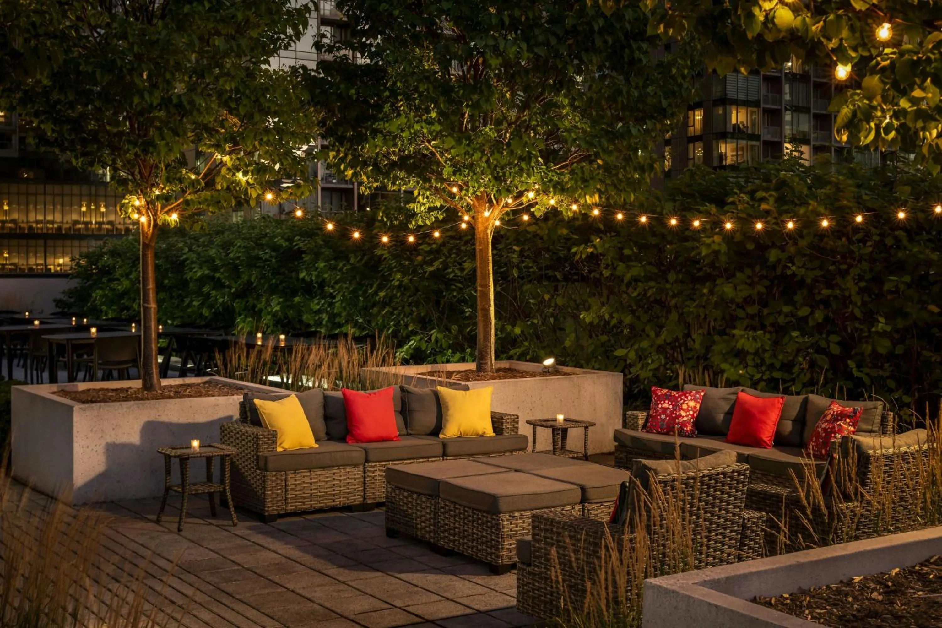 Lounge or bar in Le Centre Sheraton Montreal Hotel