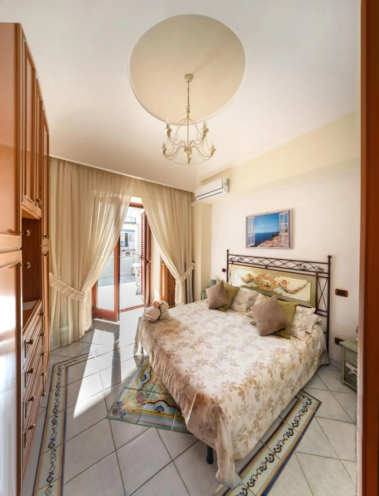 Bed in La Finestra sul Mare