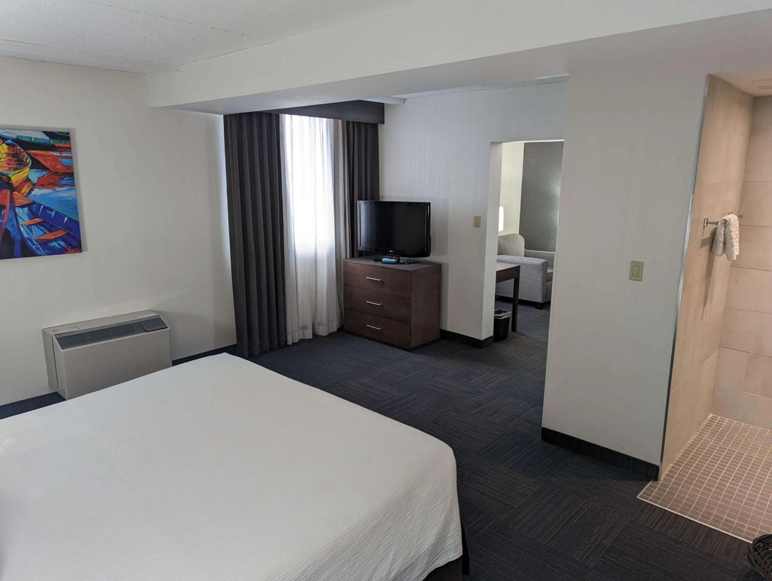 Bedroom, Bed in Best Western Plus Toronto Airport Hotel