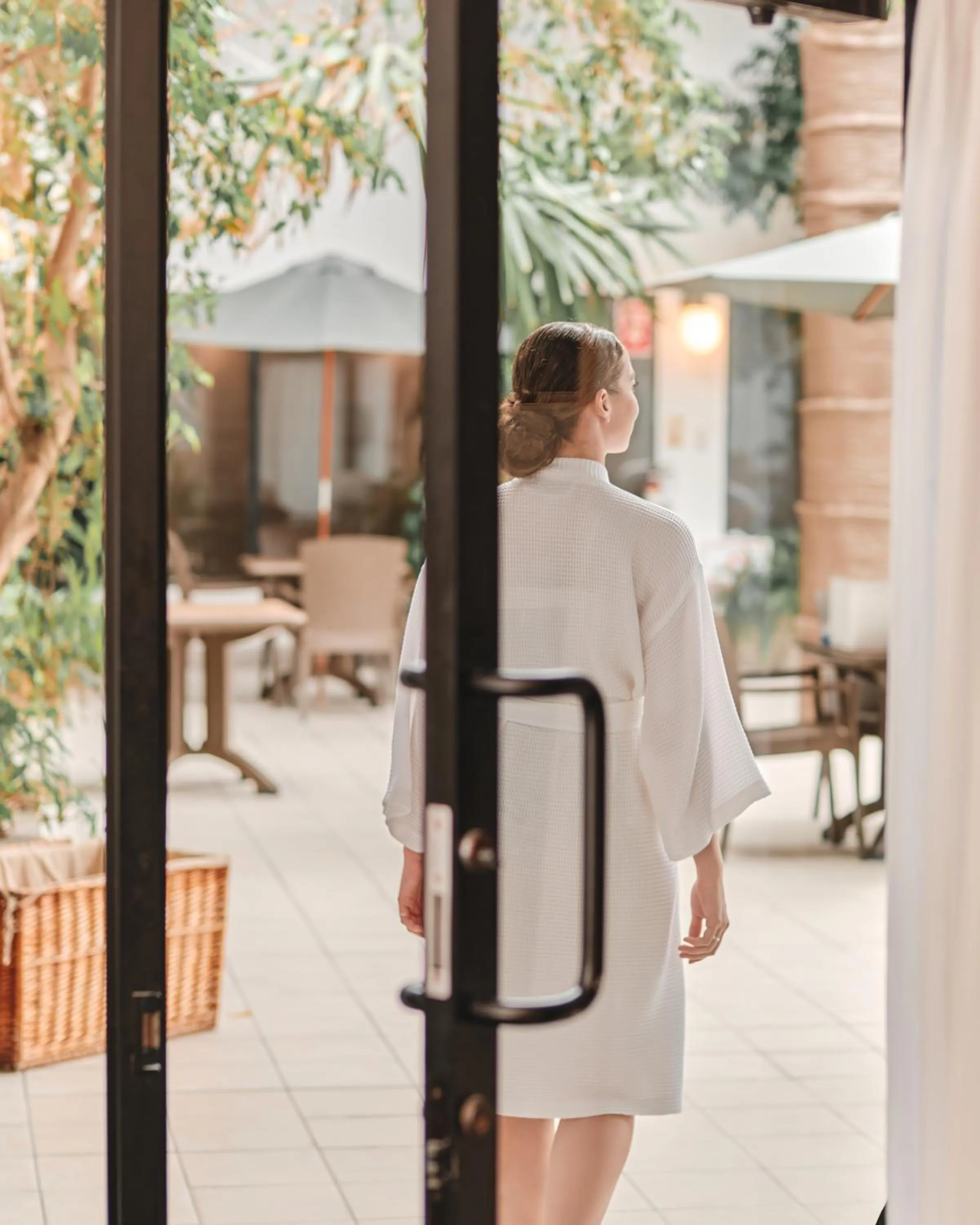 Pool view in La Saguenéenne - Hôtel et Centre de Congrès