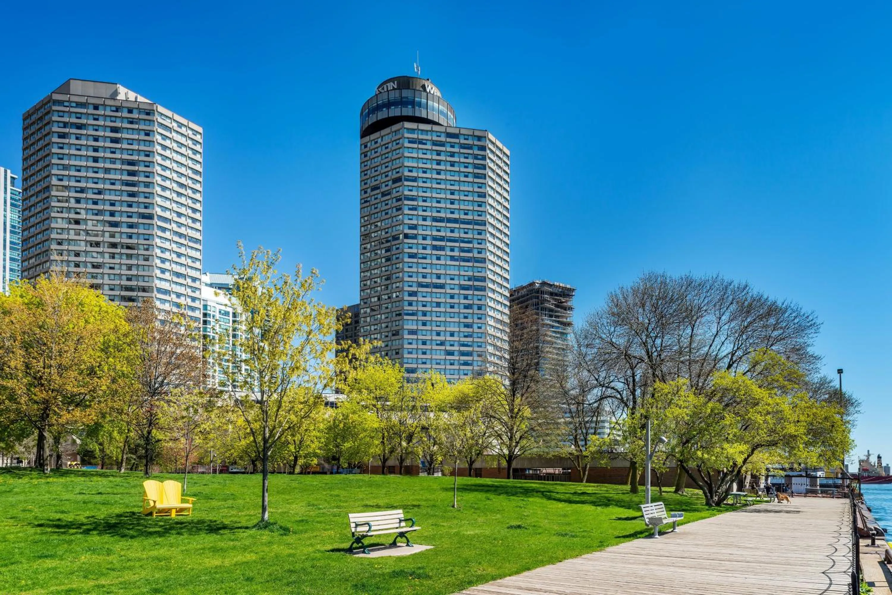 Property building in The Westin Harbour Castle, Toronto