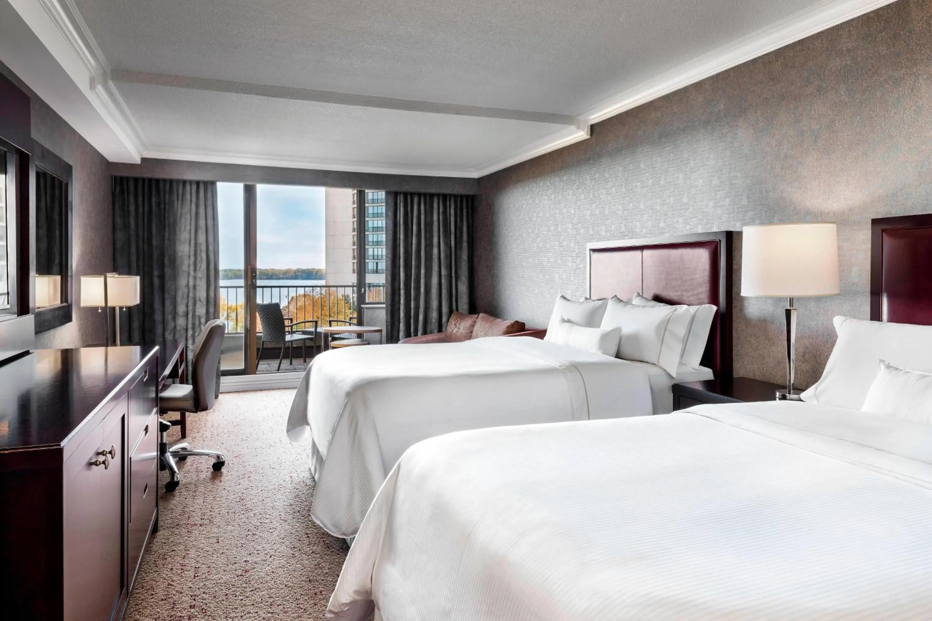 Photo of the whole room, Bed in The Westin Harbour Castle, Toronto