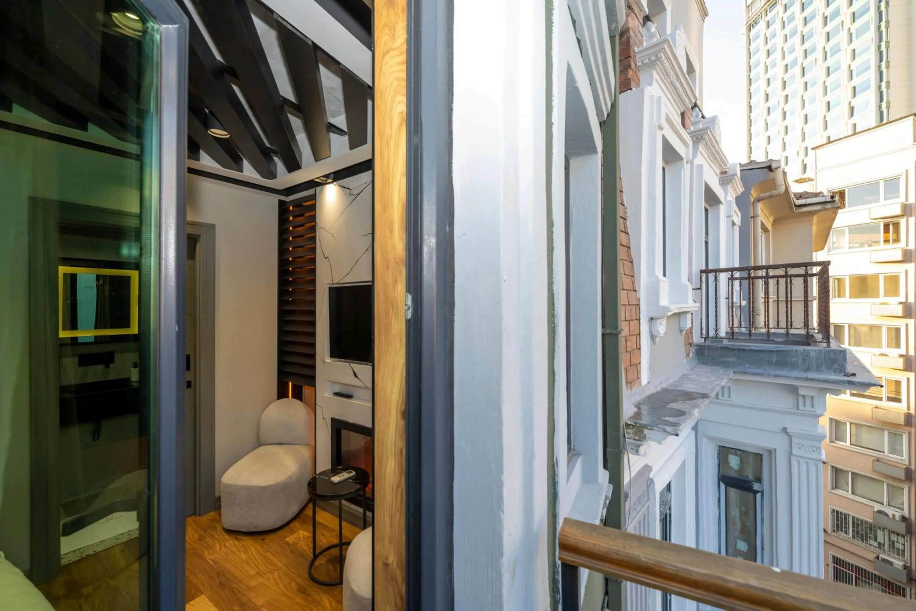 City view in Roe Suite Hotel - TAKSIM