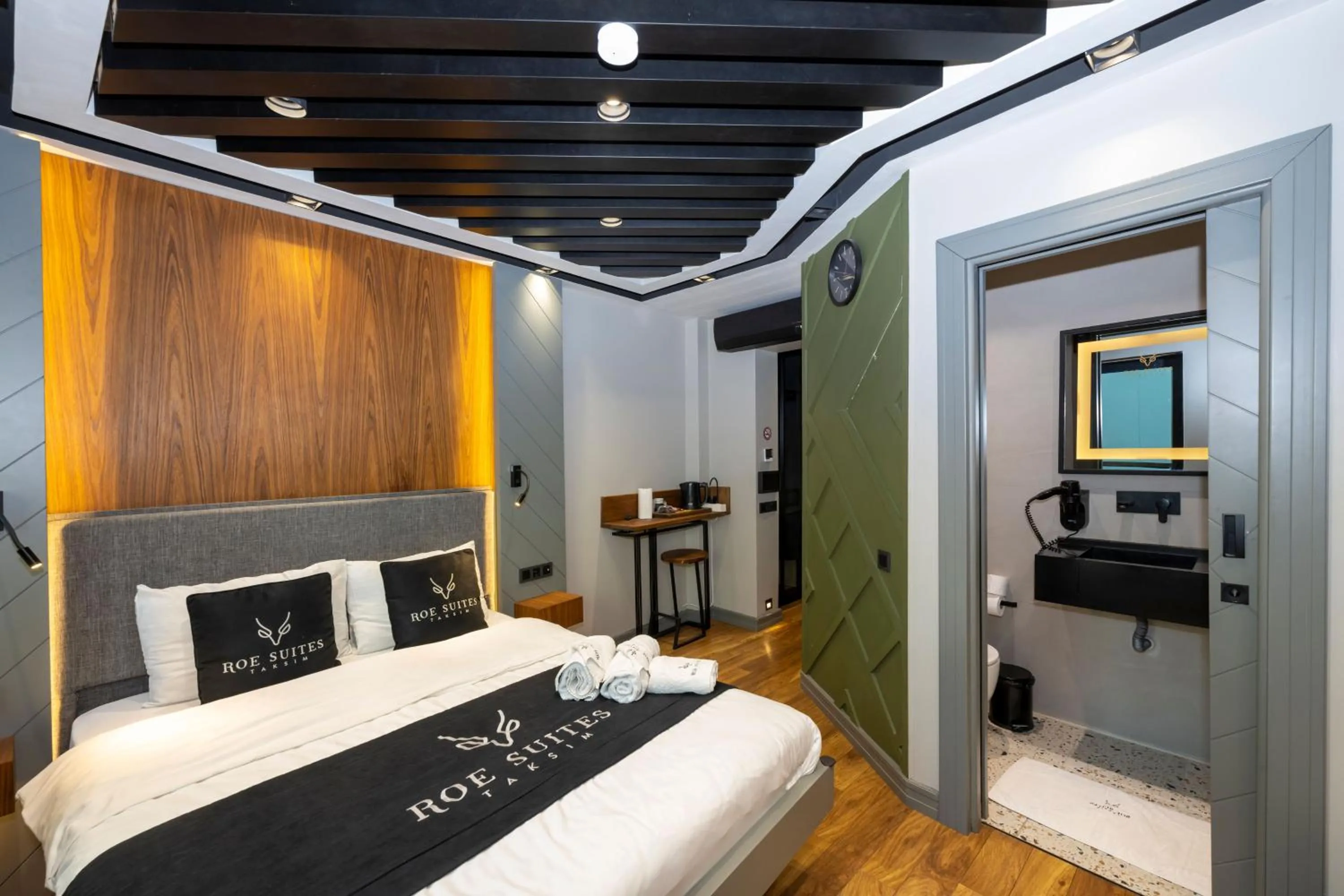 Bedroom, Bed in Roe Suite Hotel - TAKSIM