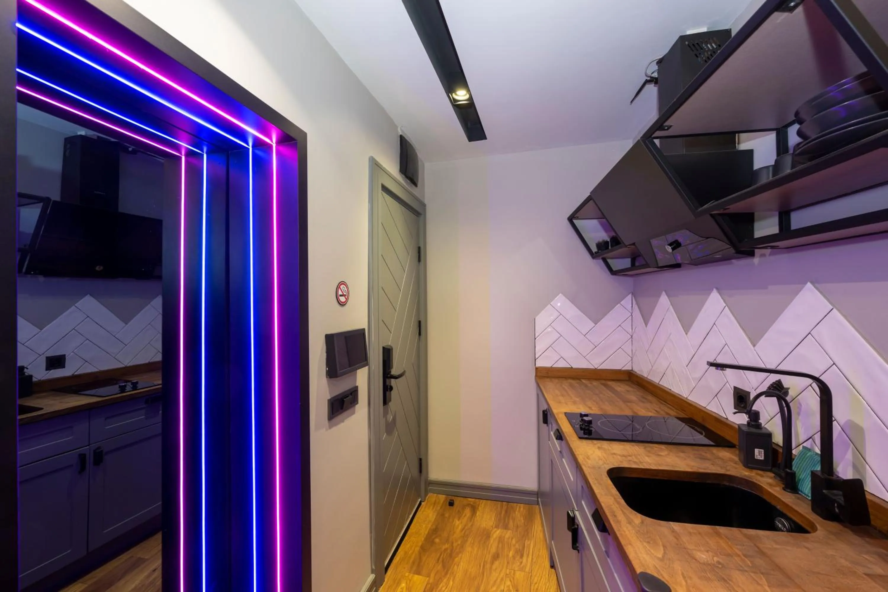 Kitchen or kitchenette in Roe Suite Hotel - TAKSIM