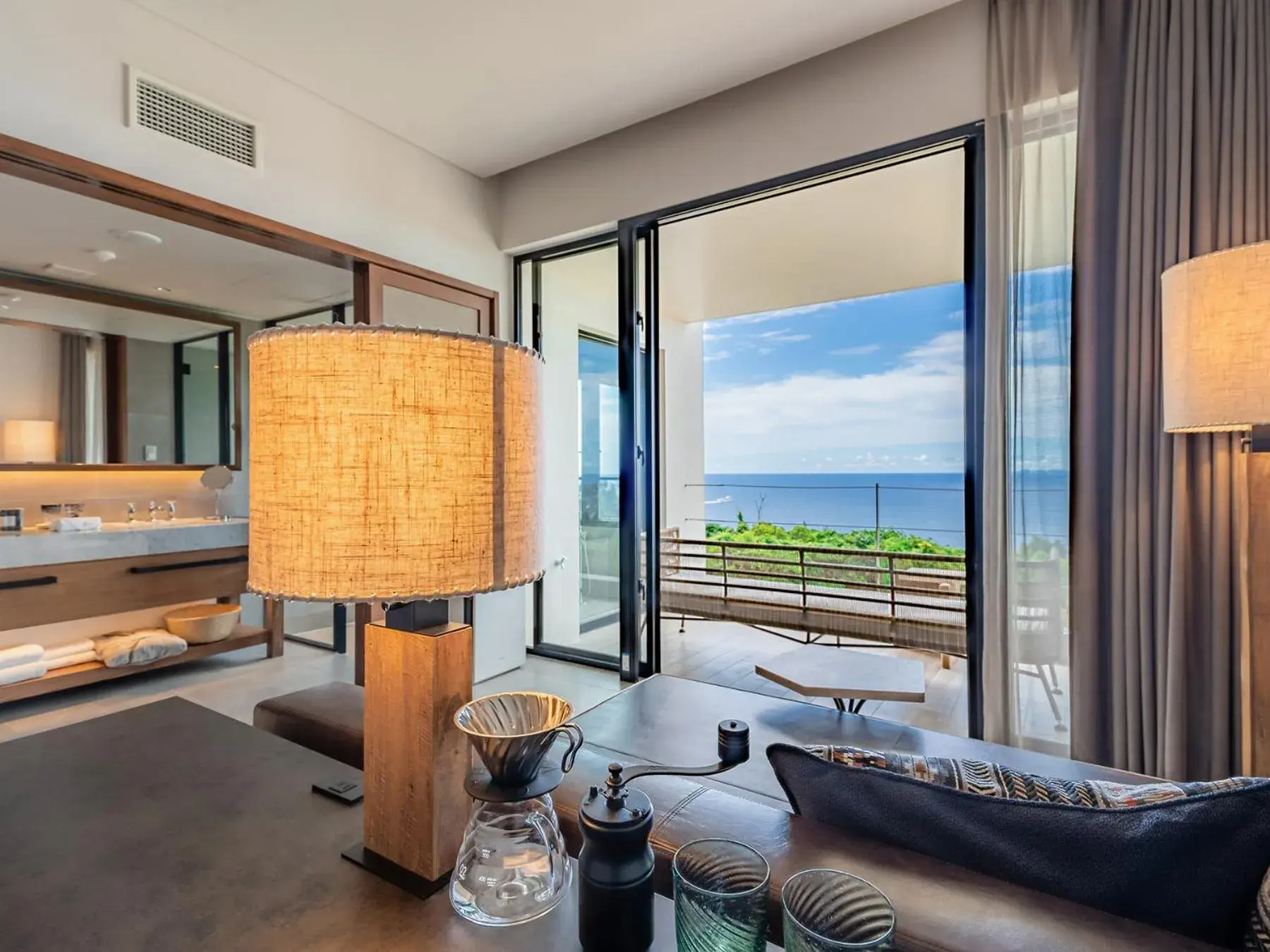 View (from property/room), Bed in One Suite THE GRAND View (from property/room), Bed in One Suite THE GRAND