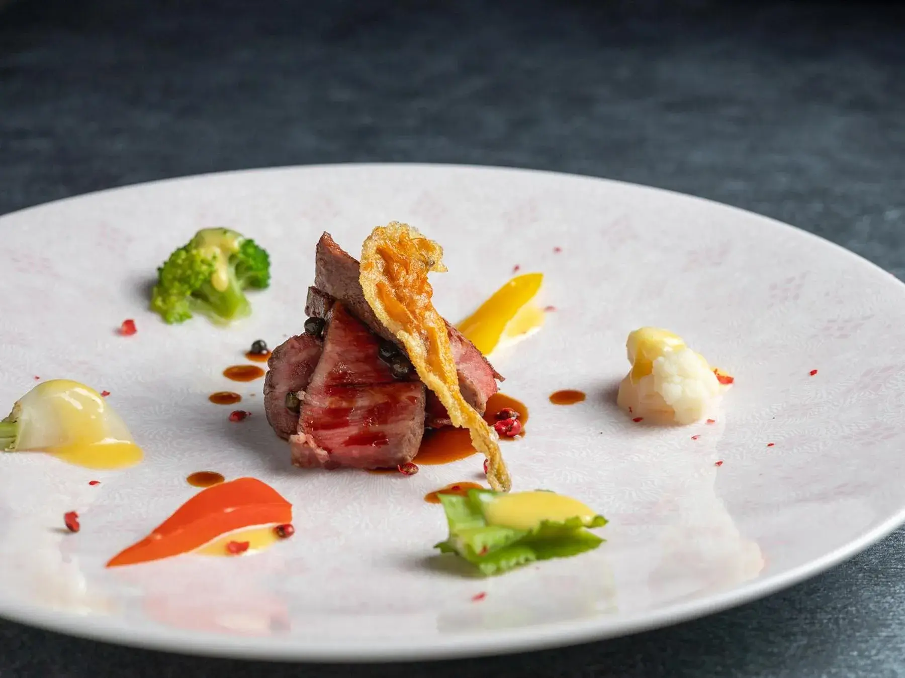 Restaurant/places to eat in One Suite THE GRAND Restaurant/places to eat in One Suite THE GRAND