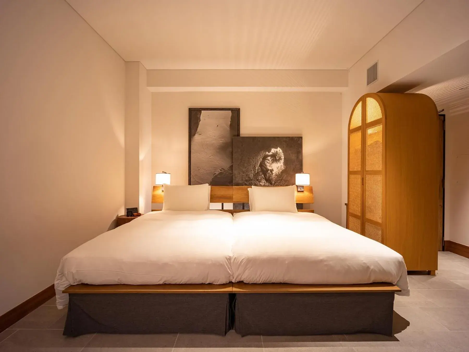 Photo of the whole room, Bed in One Suite THE GRAND Photo of the whole room, Bed in One Suite THE GRAND