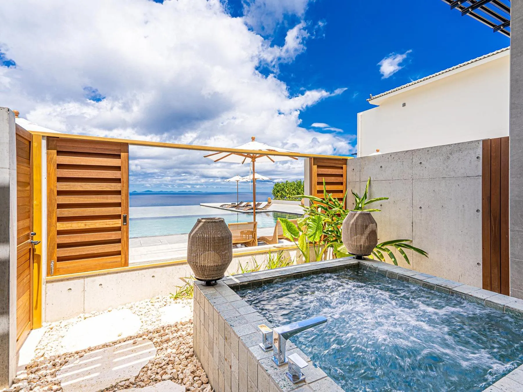 Garden in One Suite THE GRAND