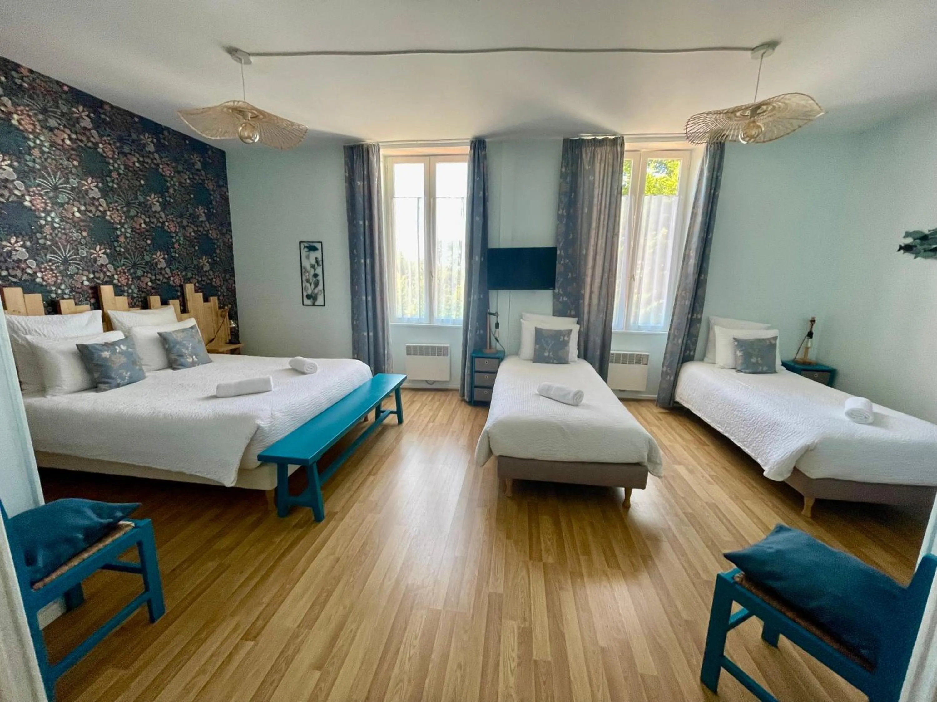 Comfort Quadruple Room in Les trois cèdres