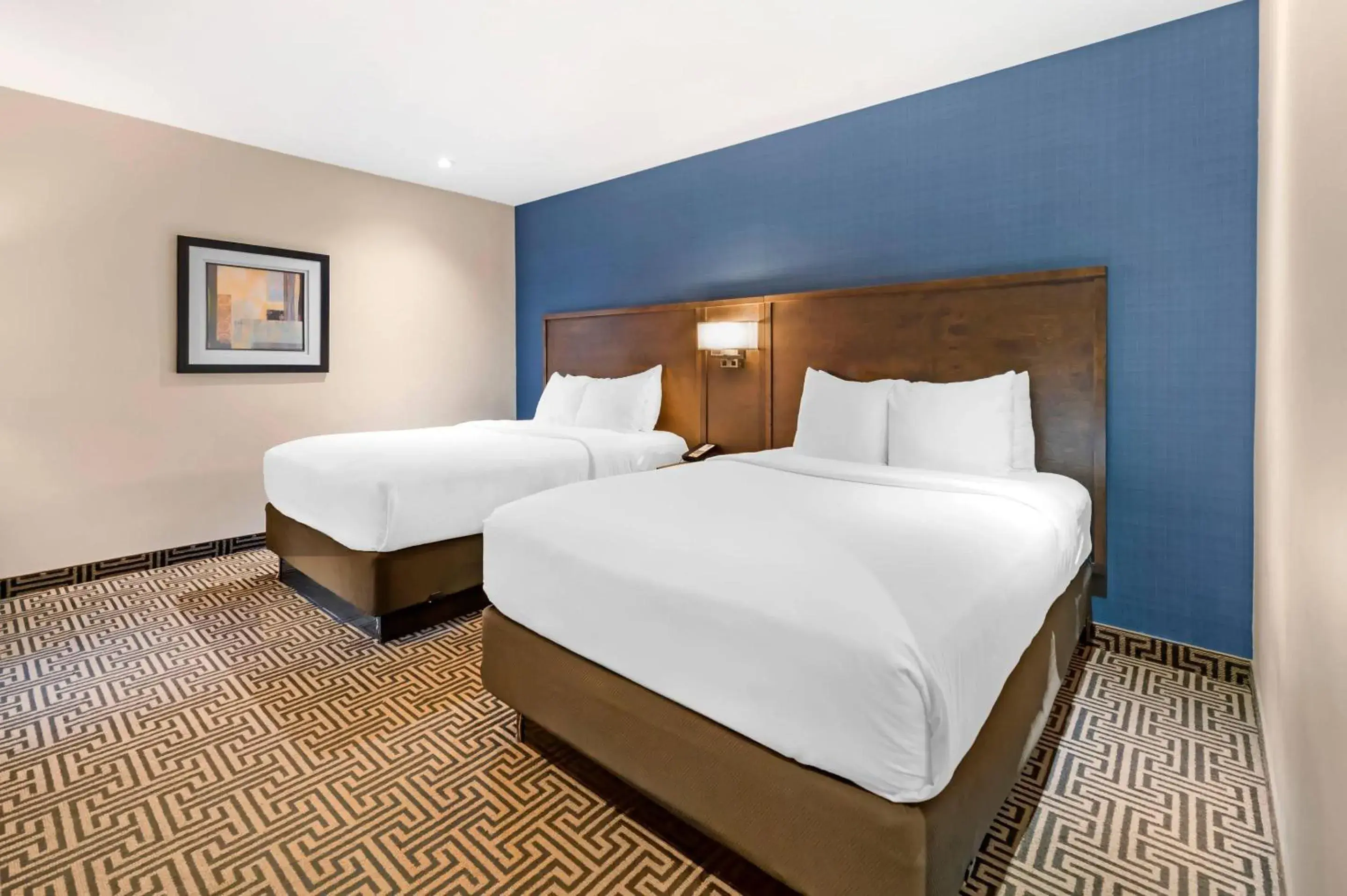 Bed in Quality Inn Centre-Ville Bed in Quality Inn Centre-Ville