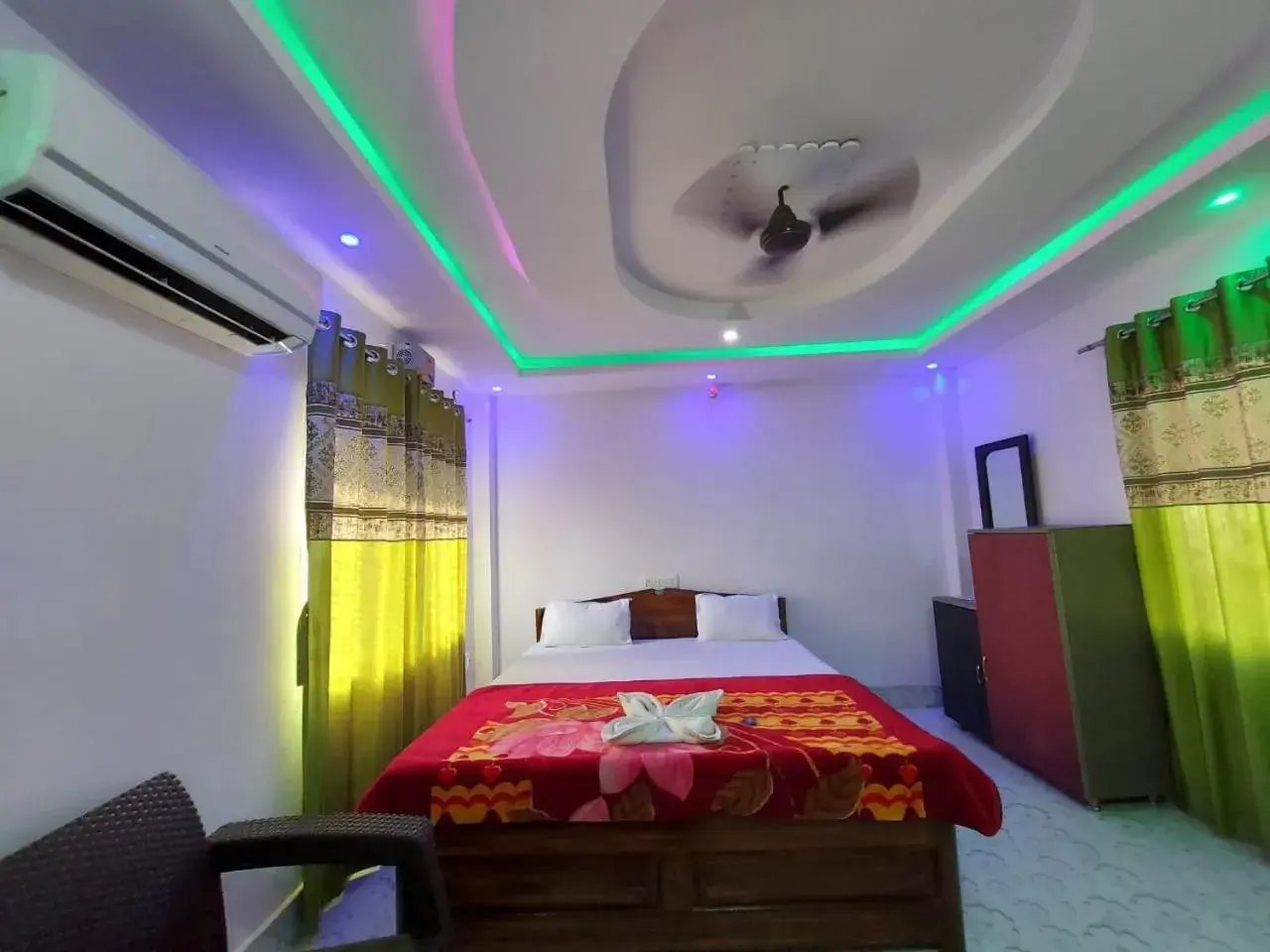 Bed in Swastik Resort Tajpur Bed in Swastik Resort Tajpur