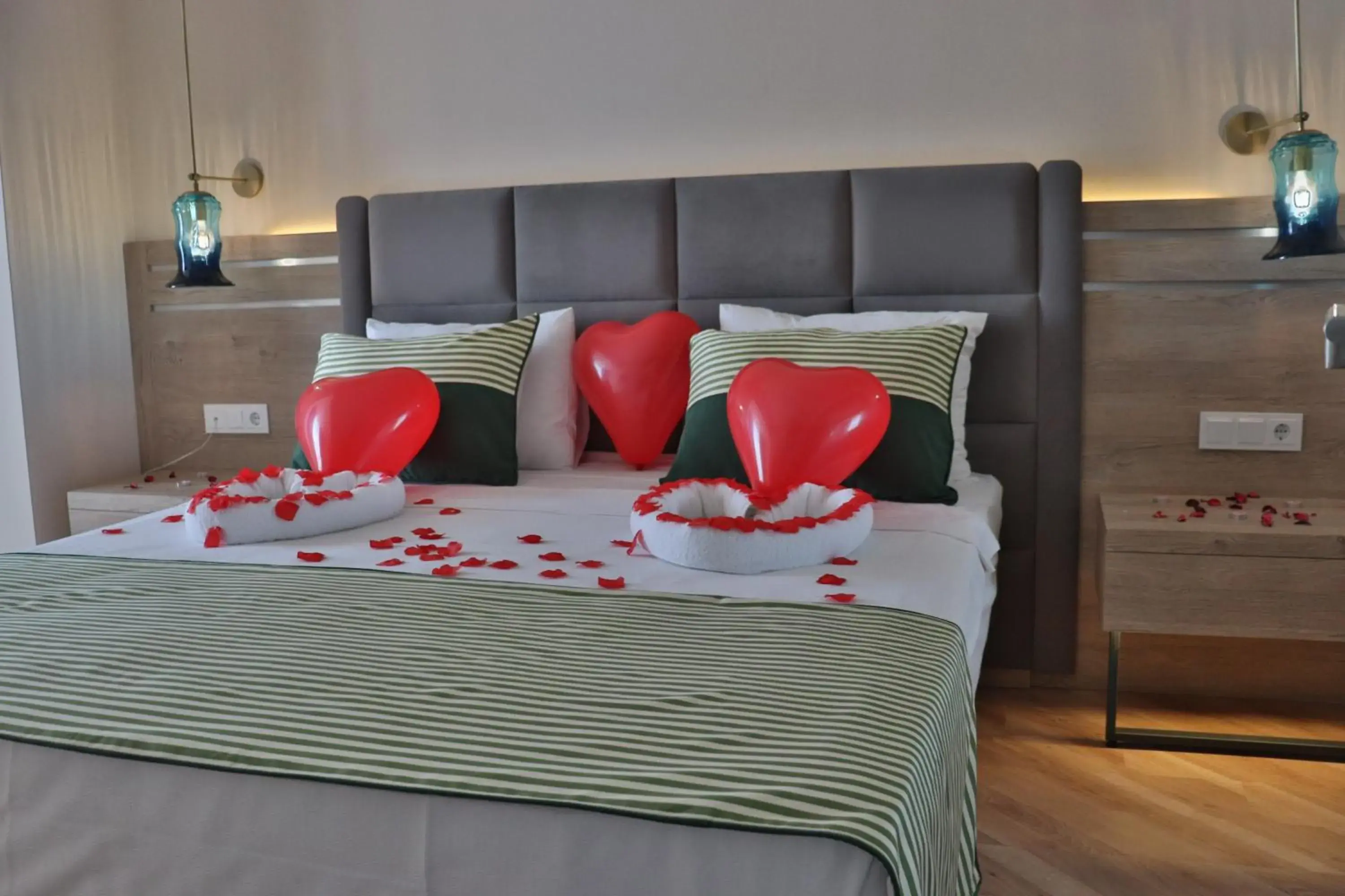 King Suite with Sea View - single occupancy in The Sign Degirmen Hotel&Spa Wellness King Suite with Sea View - single occupancy in The Sign Degirmen Hotel&Spa Wellness