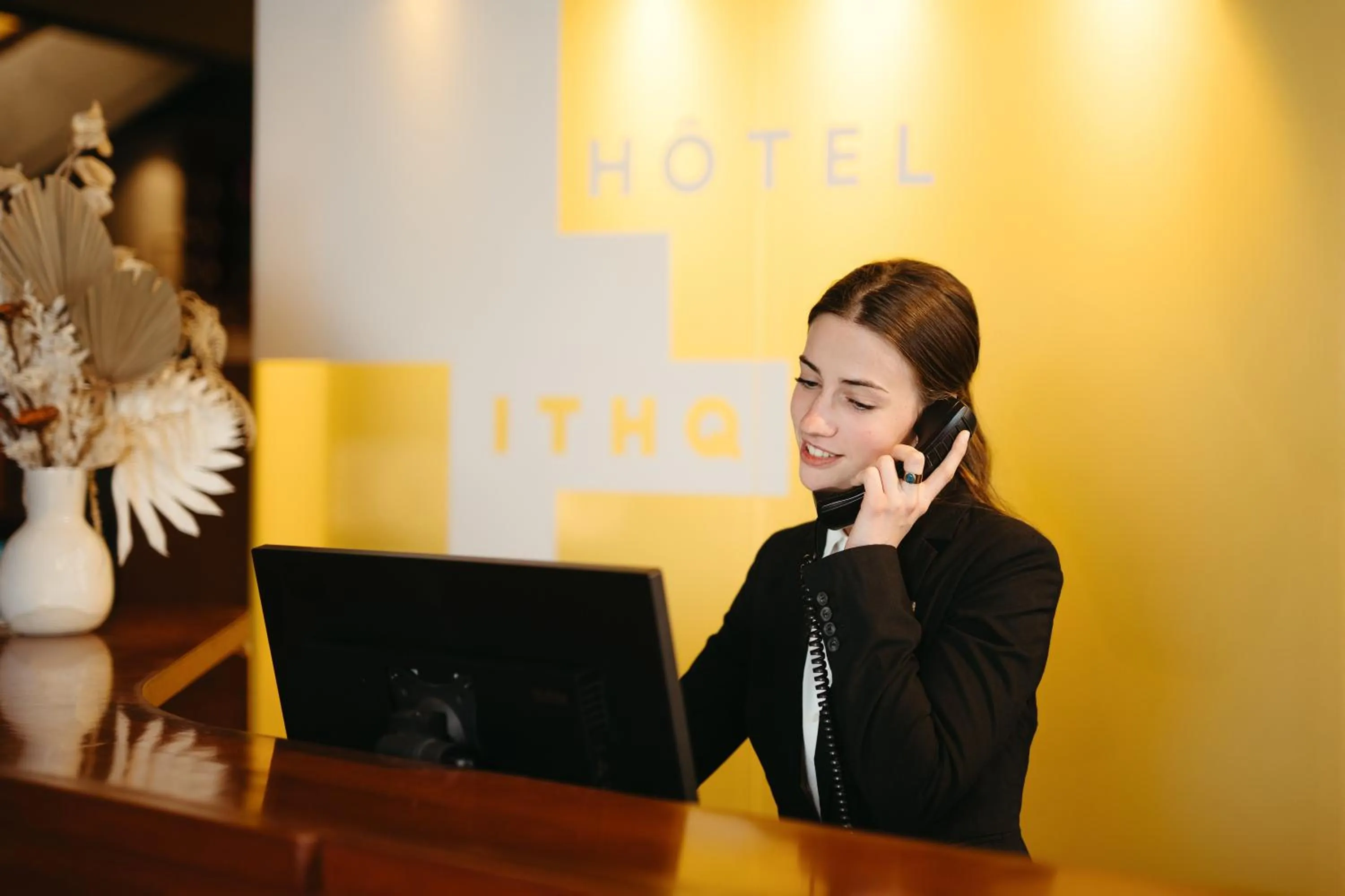 People in Hôtel de l'ITHQ