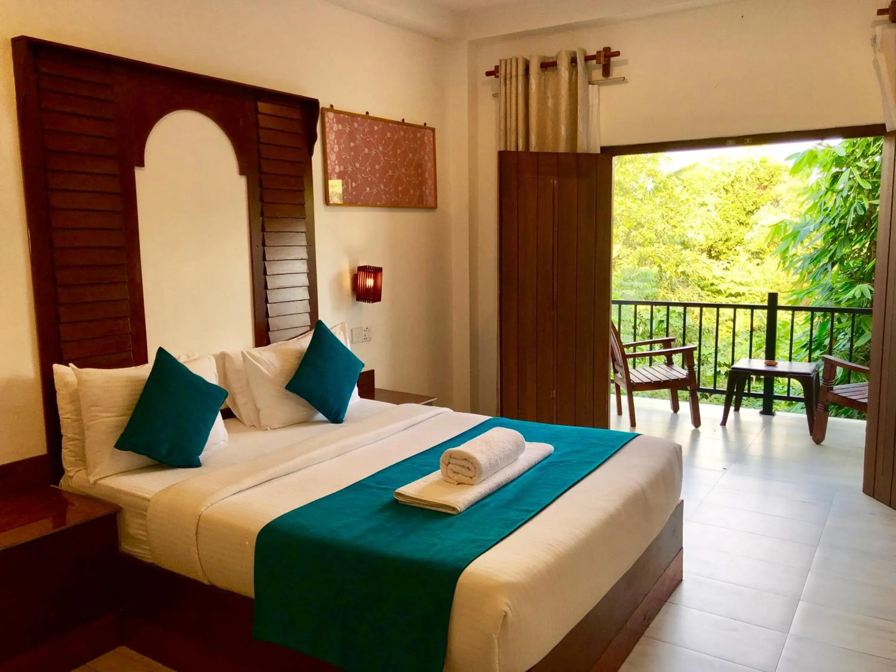 View (from property/room), Bed in Sundaras Resort & Spa Dambulla View (from property/room), Bed in Sundaras Resort & Spa Dambulla