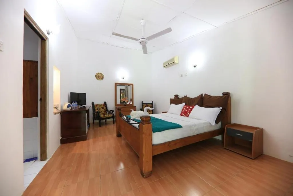 Bedroom, Bed in Sundaras Resort & Spa Dambulla