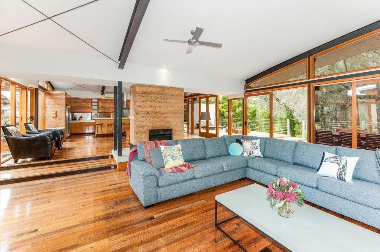 Elements - Echuca Holiday Homes