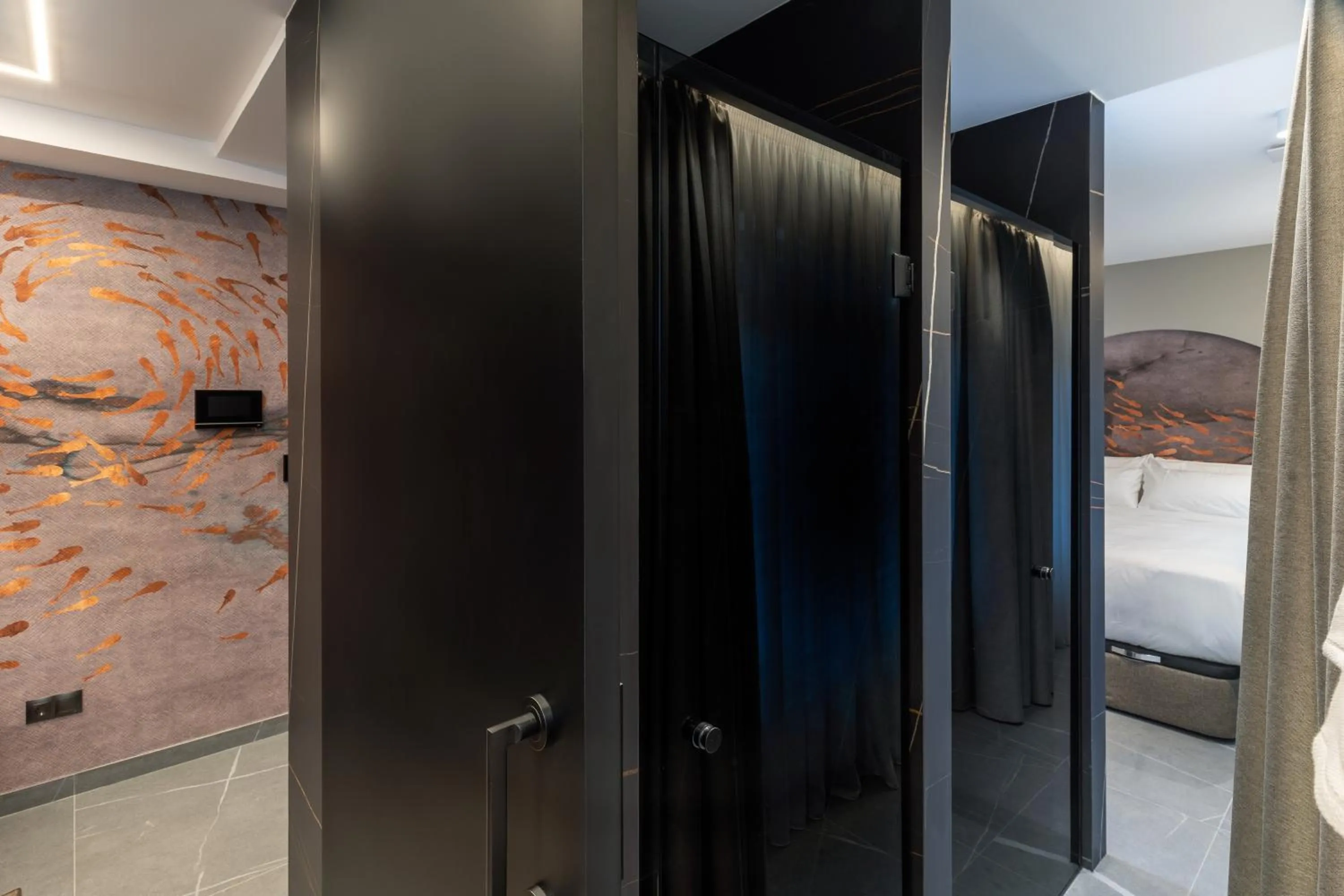 Shower in Mauro Suites