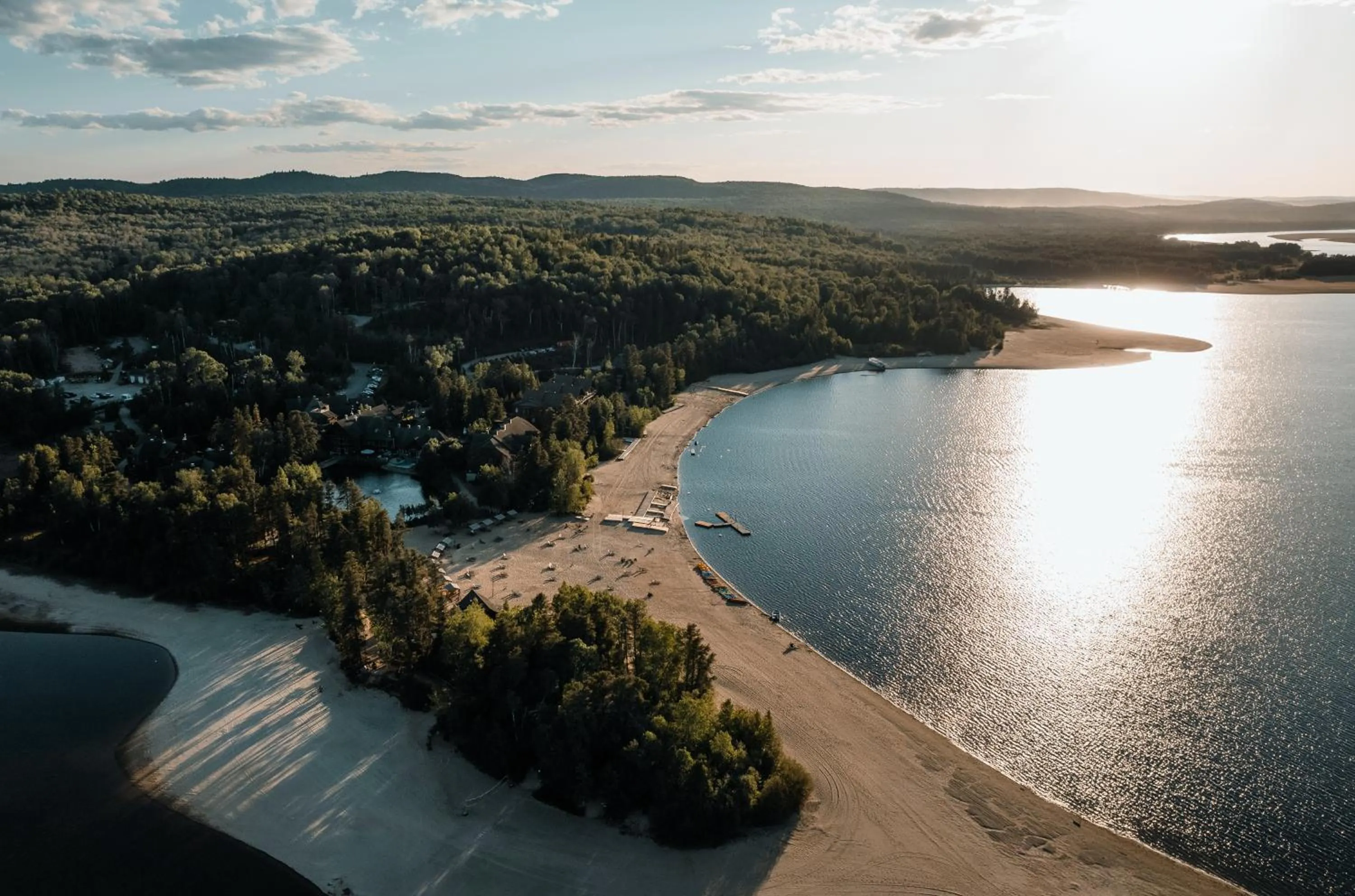 Bird's eye view in Auberge du Lac Taureau et Condos