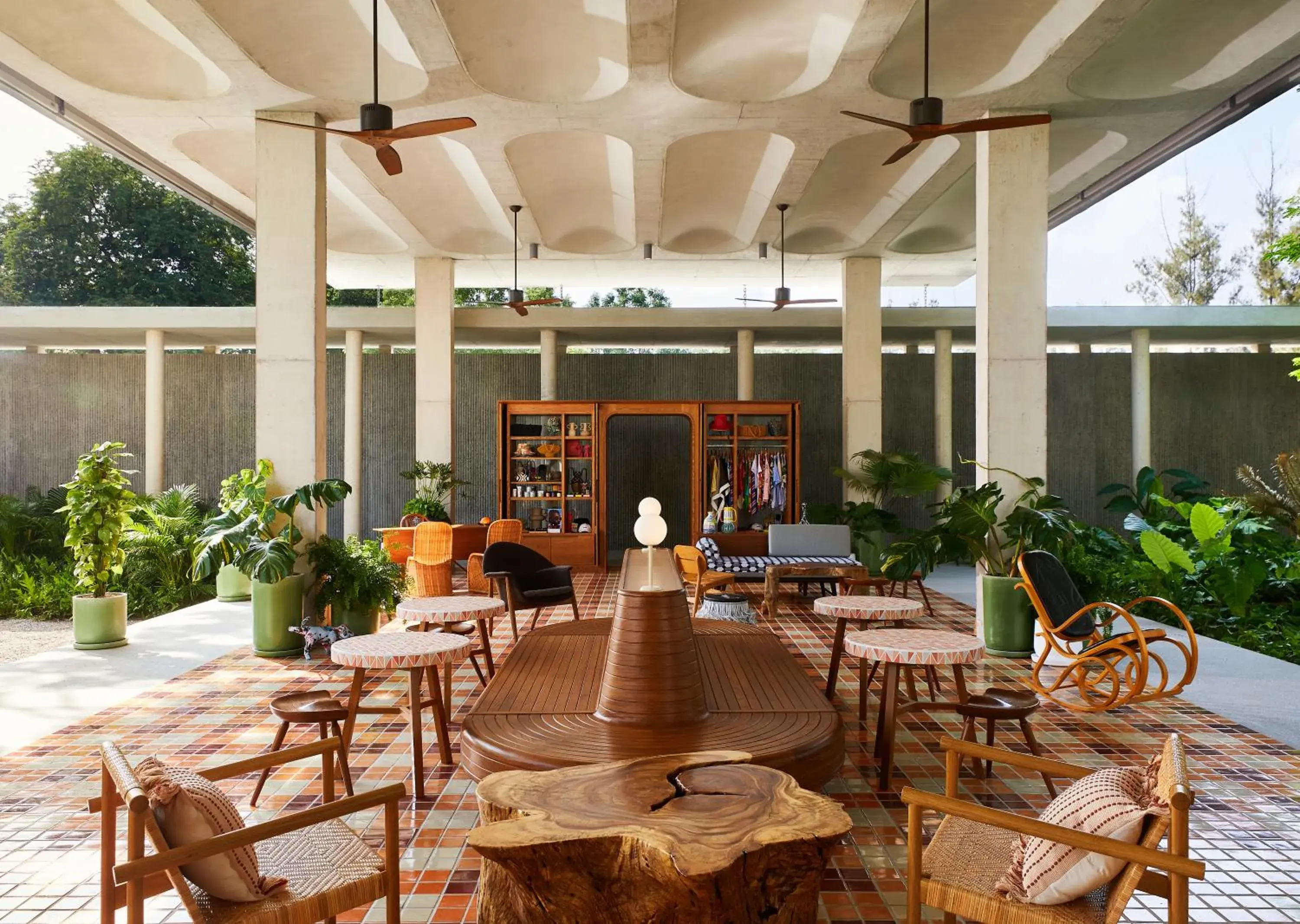 Restaurant/places to eat in The Standard, Hua Hin Restaurant/places to eat in The Standard, Hua Hin