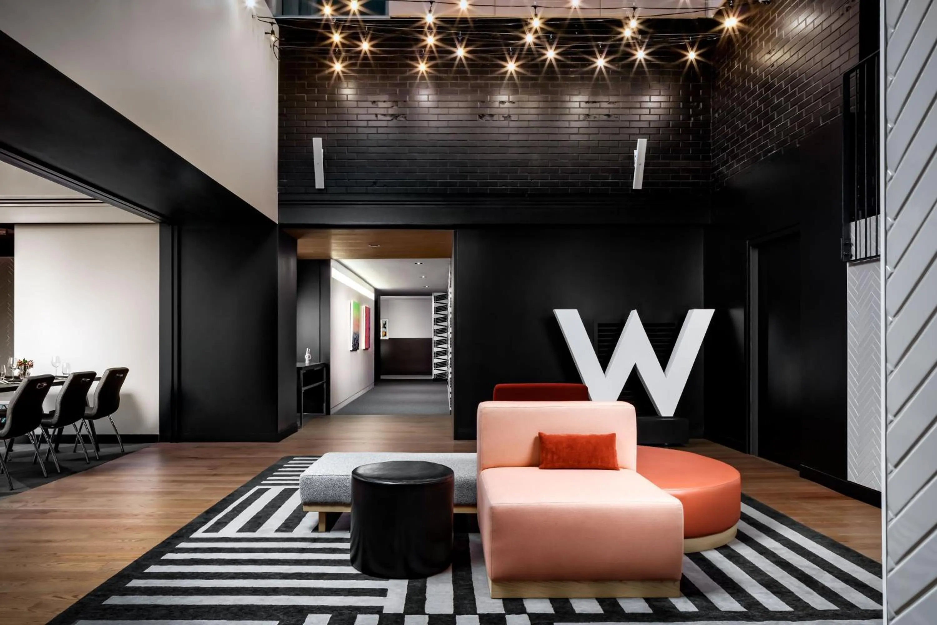 Meeting/conference room in W Montreal