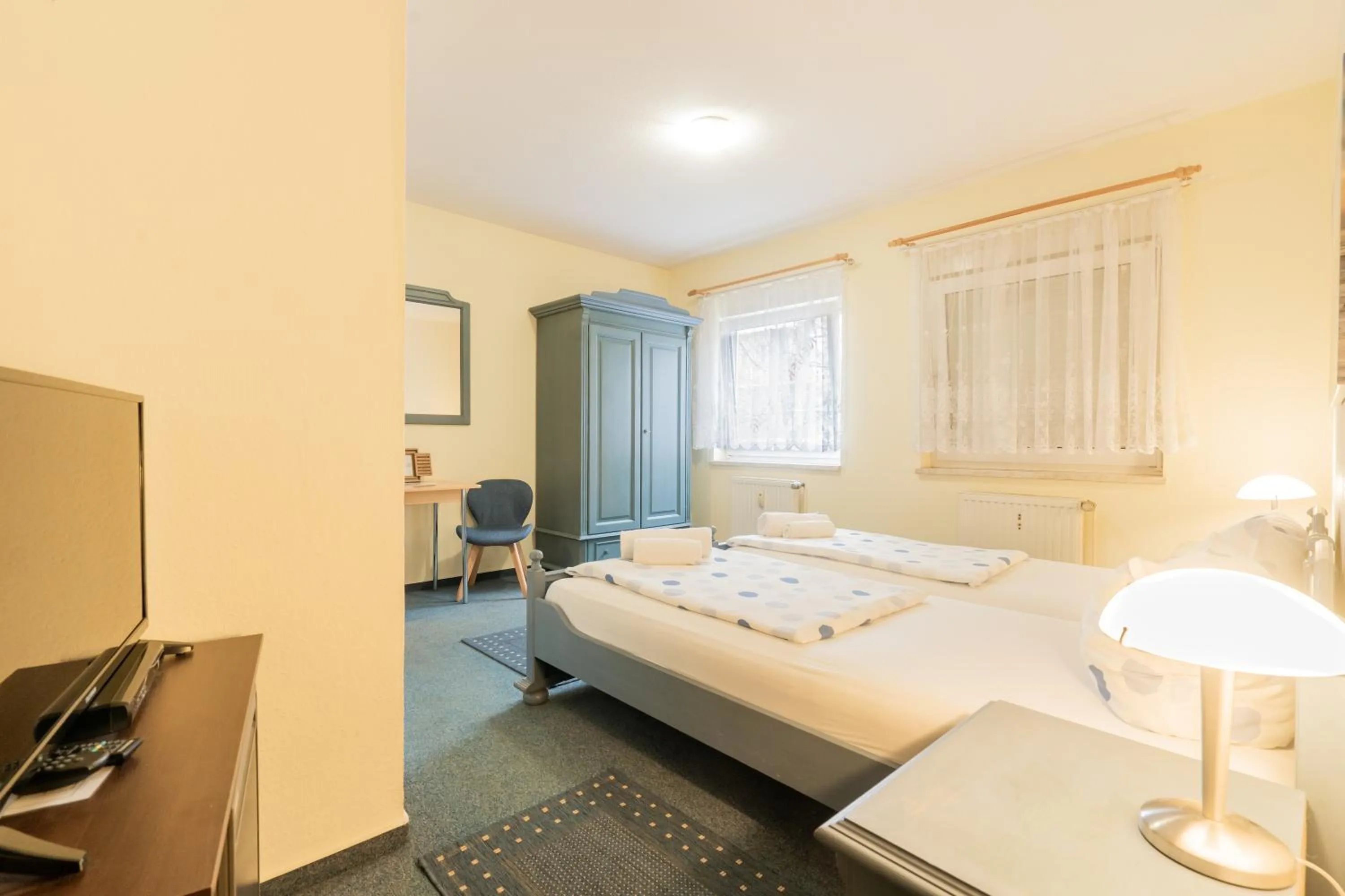 Photo of the whole room in Hotel Dori´s 108