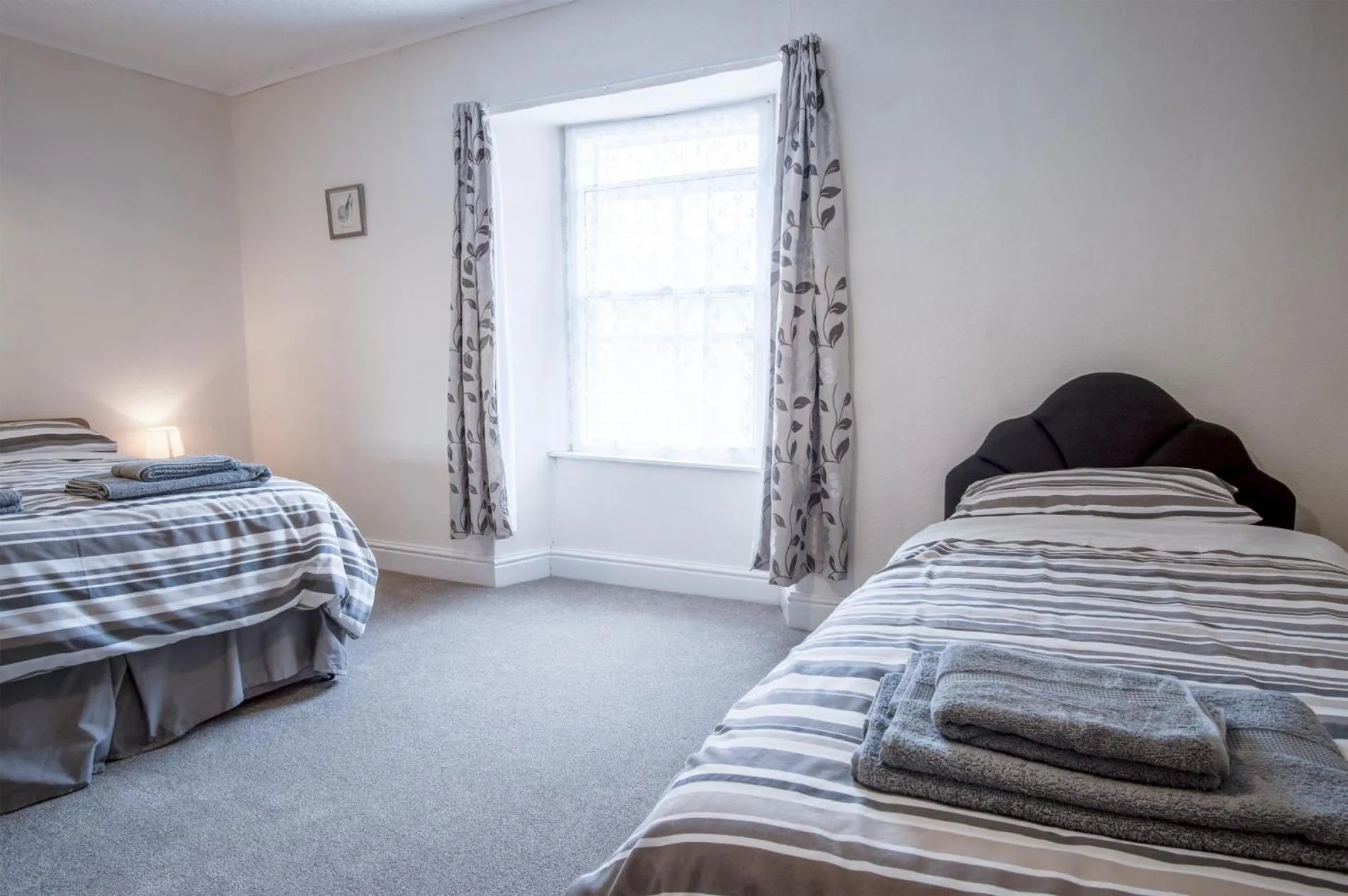 Floor plan, Bed in Dragons Den - 2 Bedroom Apartment - Tenby