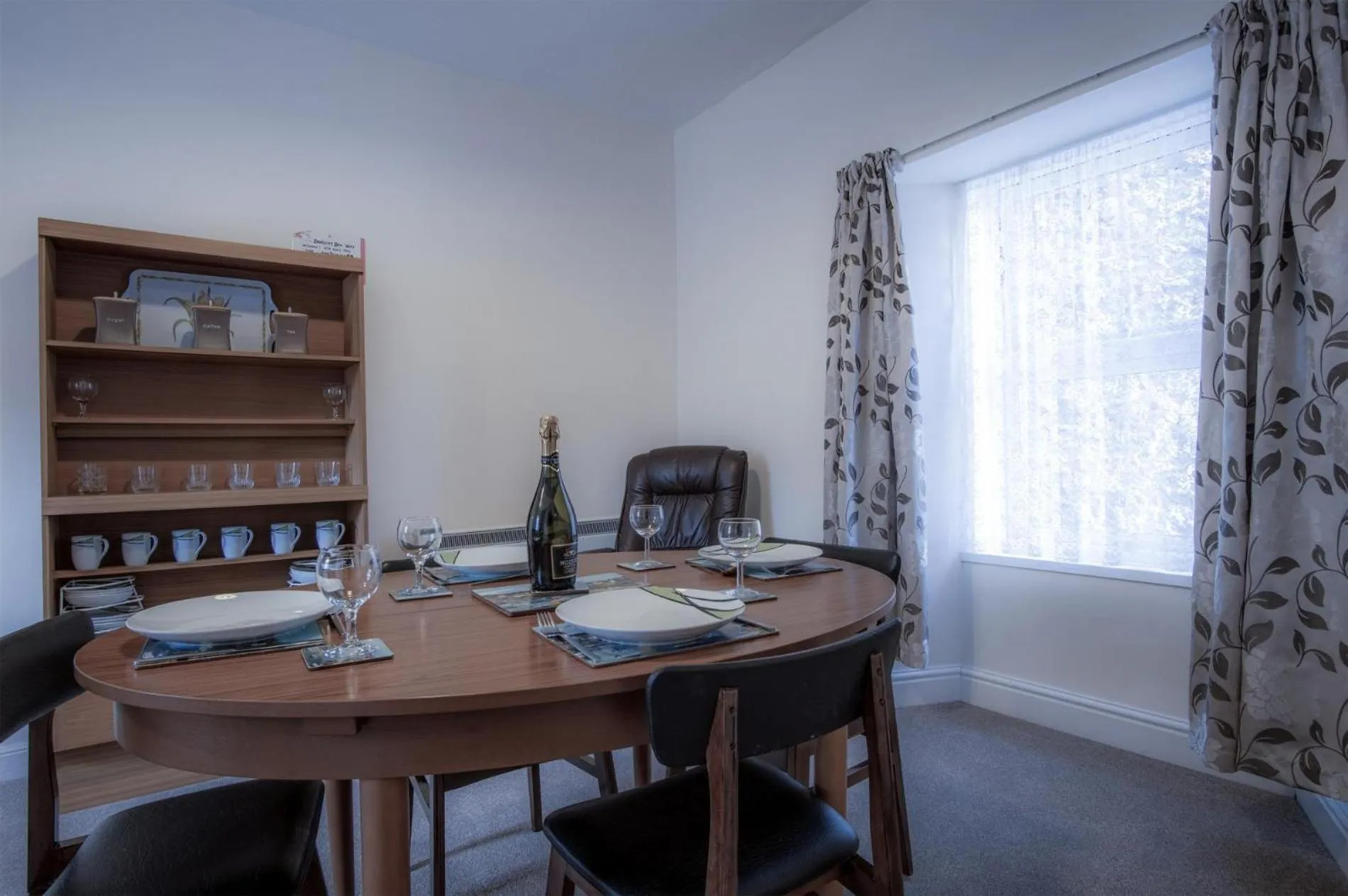 Floor plan in Dragons Den - 2 Bedroom Apartment - Tenby