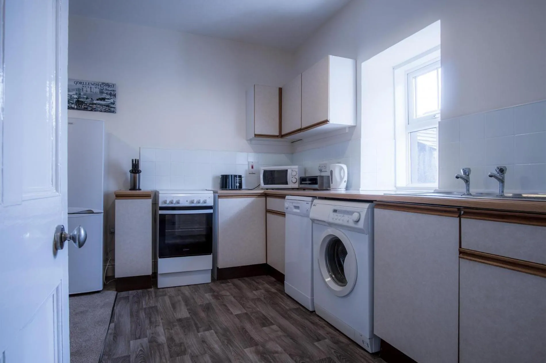 Floor plan in Dragons Den - 2 Bedroom Apartment - Tenby