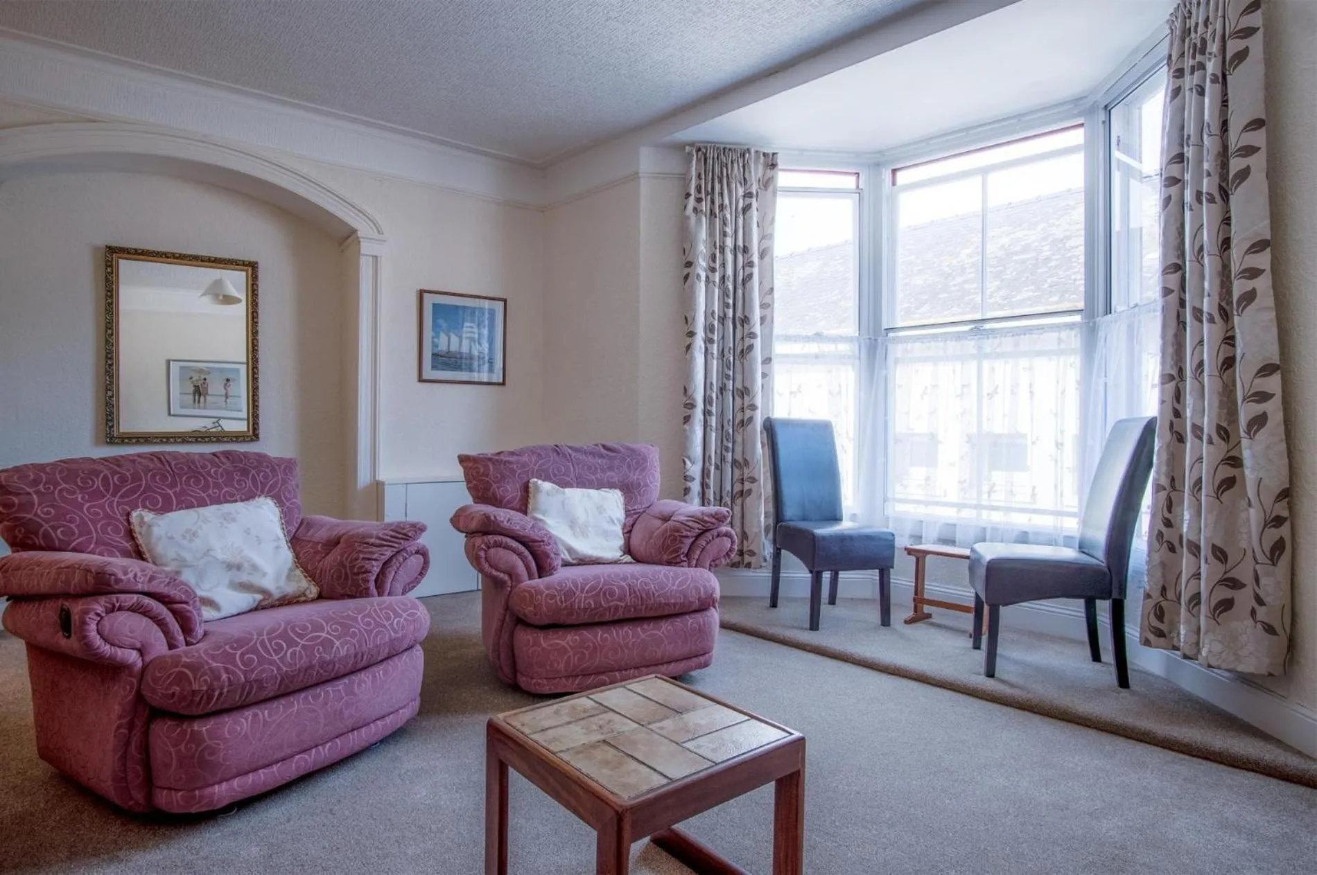 Floor plan in Dragons Den - 2 Bedroom Apartment - Tenby