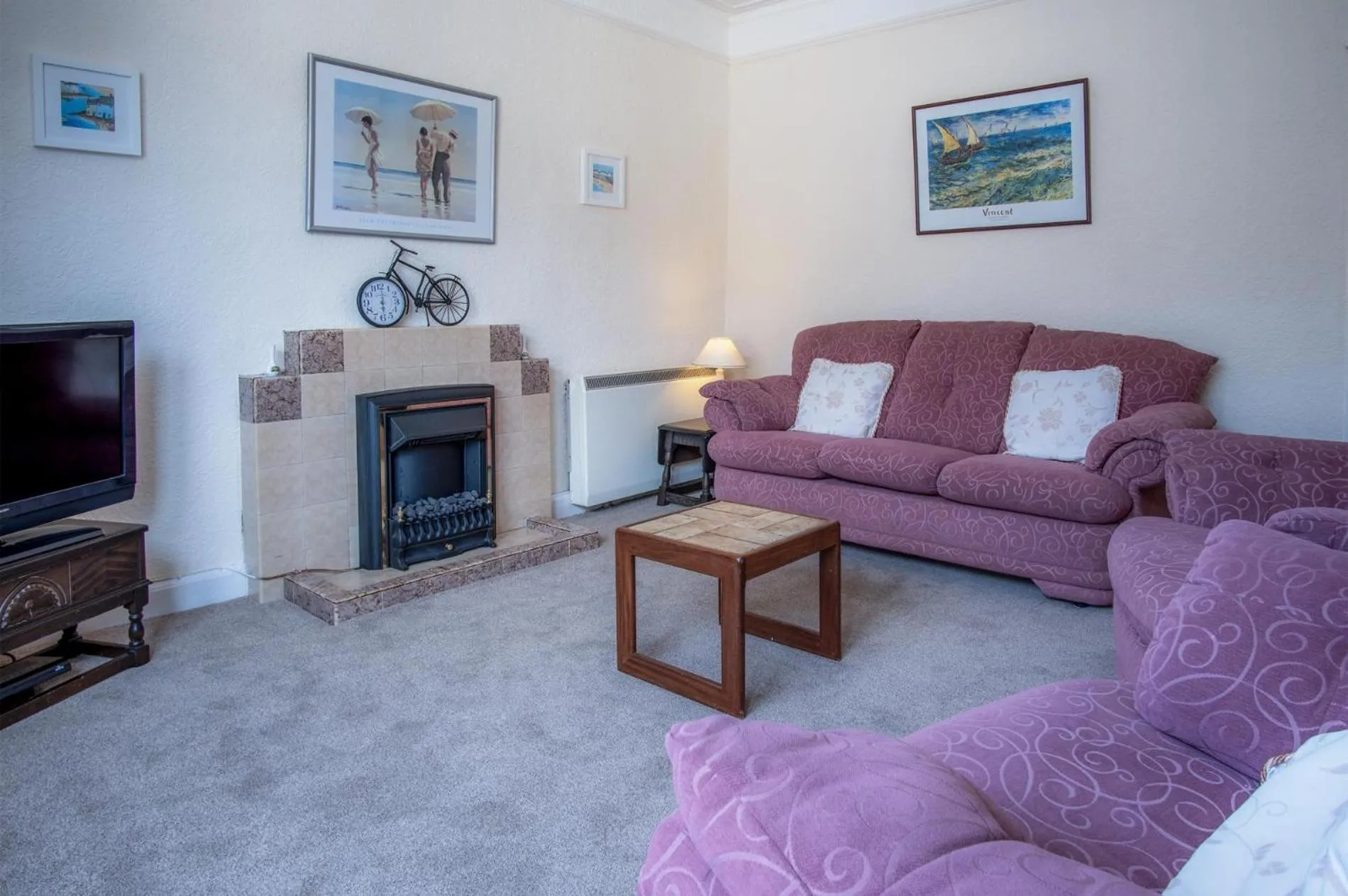 Floor plan in Dragons Den - 2 Bedroom Apartment - Tenby